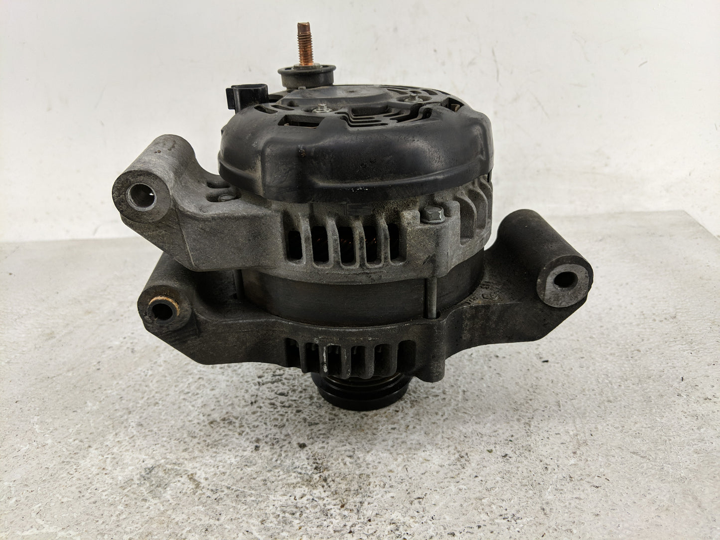 2011 Jeep Cherokee Alternator Replacement Generator Charging Assembly Engine OEM P/N:P04801779AH Fits OEM Used Auto Parts - 