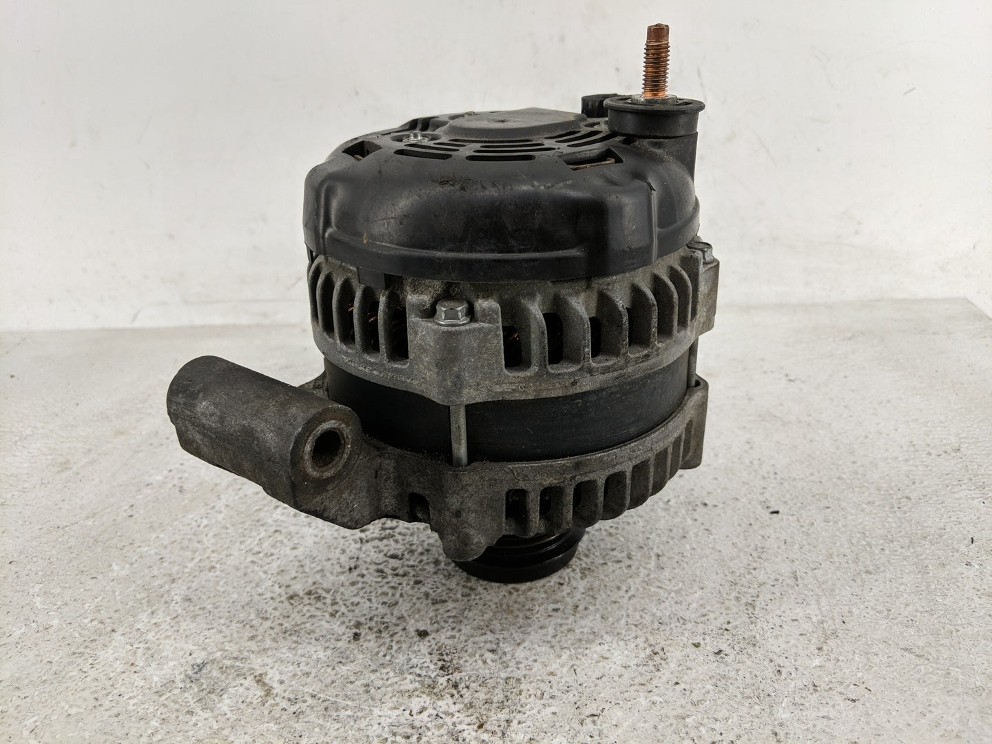 2011 Jeep Cherokee Alternator Replacement Generator Charging Assembly Engine OEM P/N:P04801779AH Fits OEM Used Auto Parts - 
