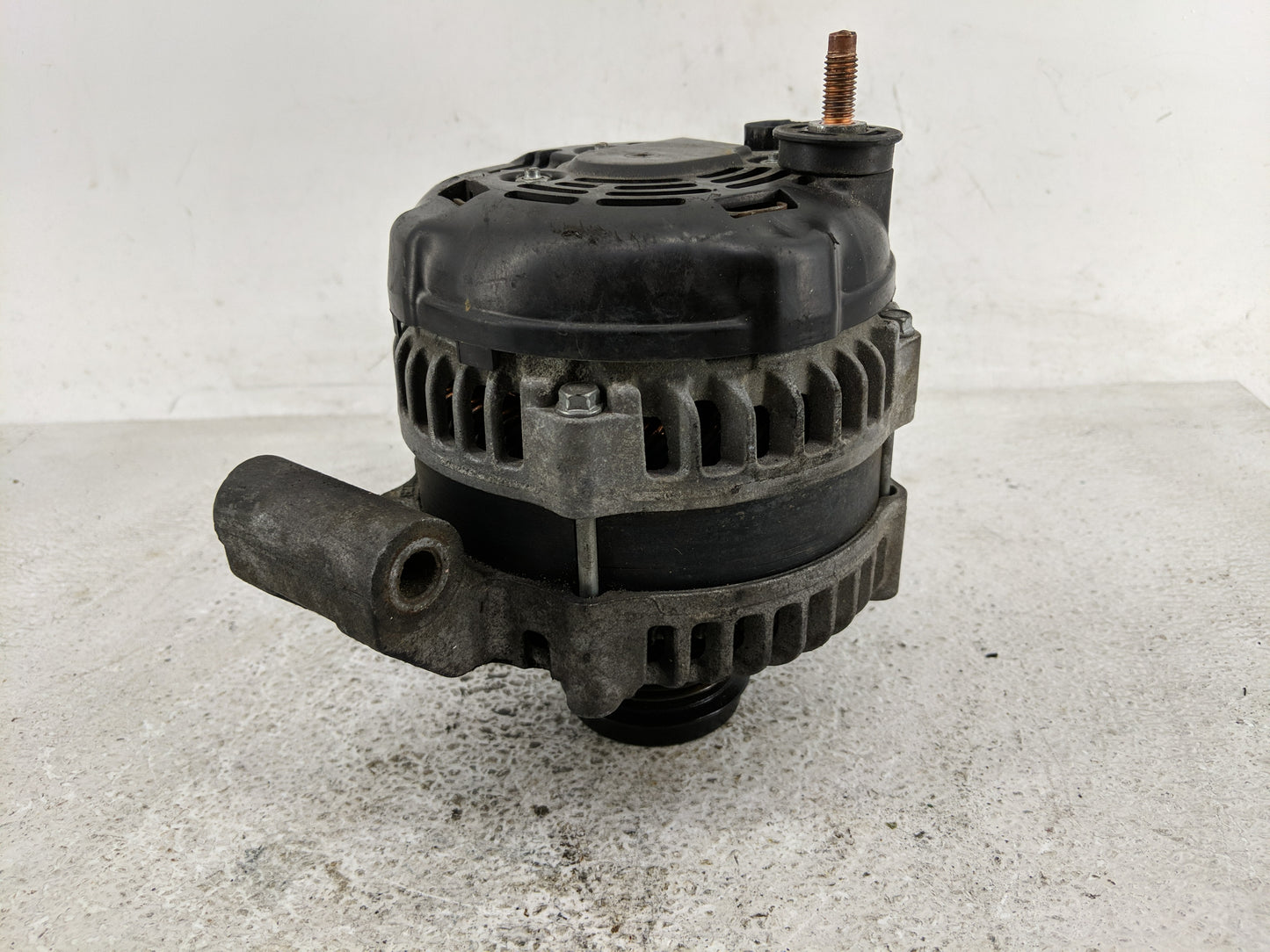 2011 Jeep Cherokee Alternator Replacement Generator Charging Assembly Engine OEM P/N:P04801779AH Fits OEM Used Auto Parts - 