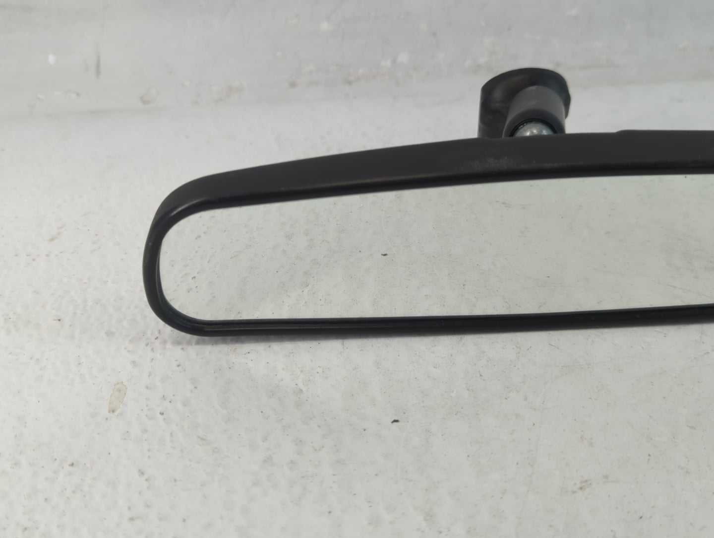 2011 Jeep Compass Interior Rear View Mirror Replacement OEM P/N:E8011681 Fits OEM Used Auto Parts - Oemusedautoparts1.com