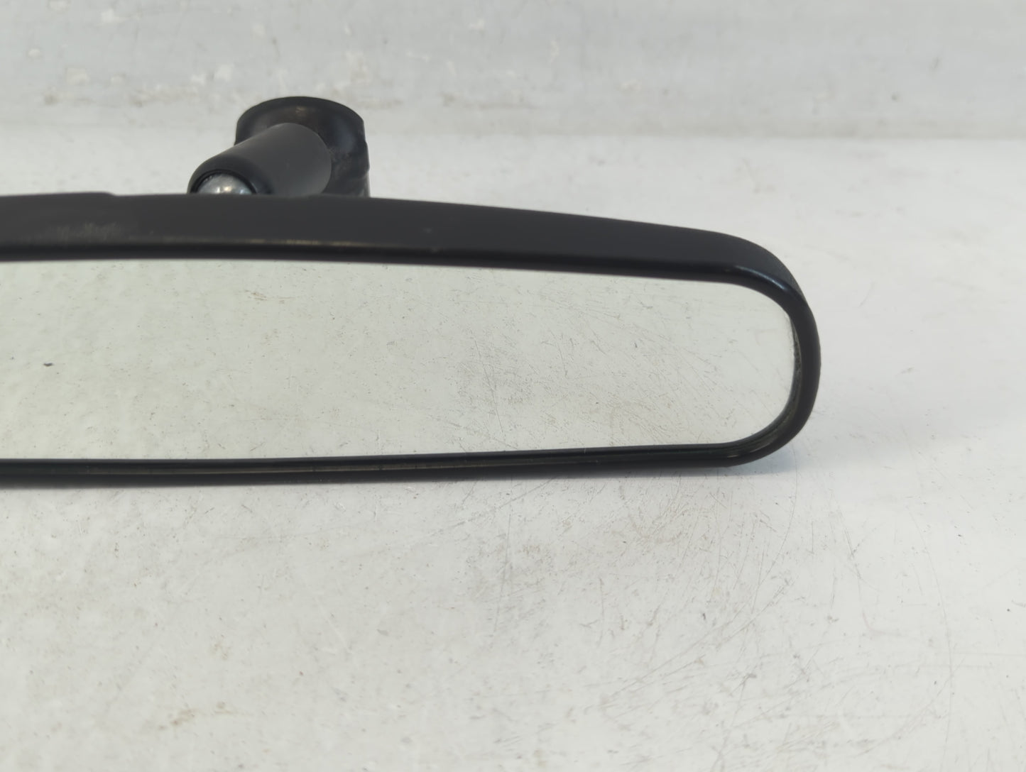 2011 Jeep Compass Interior Rear View Mirror Replacement OEM P/N:E8011681 Fits OEM Used Auto Parts - Oemusedautoparts1.com