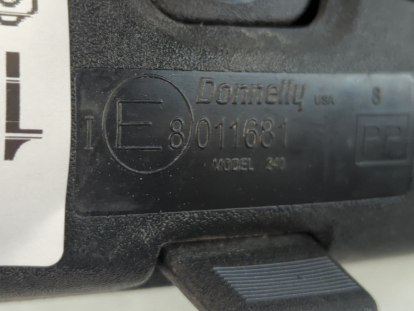 2011 Jeep Compass Interior Rear View Mirror Replacement OEM P/N:E8011681 Fits OEM Used Auto Parts - Oemusedautoparts1.com