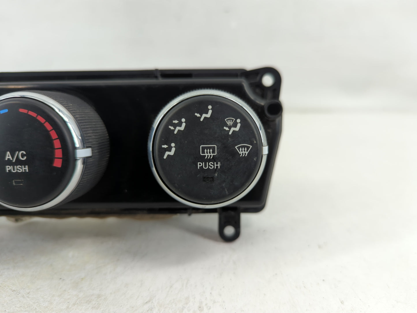 2011 Jeep Compass Climate Control Module Temperature AC/Heater Replacement P/N:P55111278AC Fits Fits 2012 2013 2014 2015 201