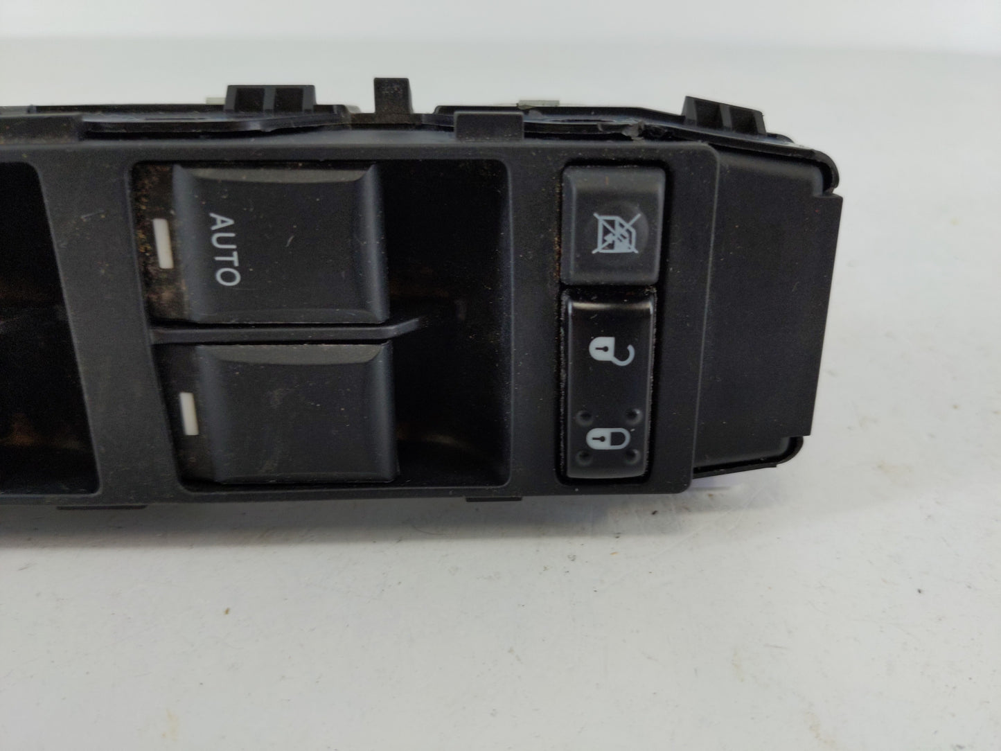 2011 Jeep Compass Master Power Window Switch Replacement Driver Side Left P/N:901-459 169 Fits OEM Used Auto Parts - Oemused