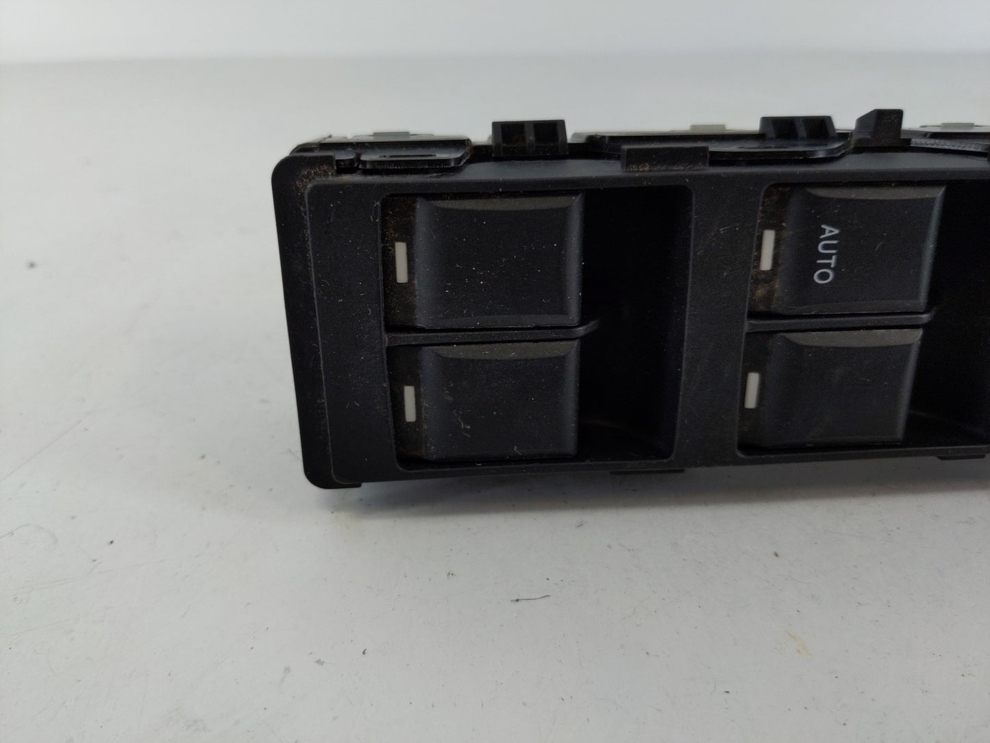 2011 Jeep Compass Master Power Window Switch Replacement Driver Side Left P/N:901-459 169 Fits OEM Used Auto Parts - Oemused