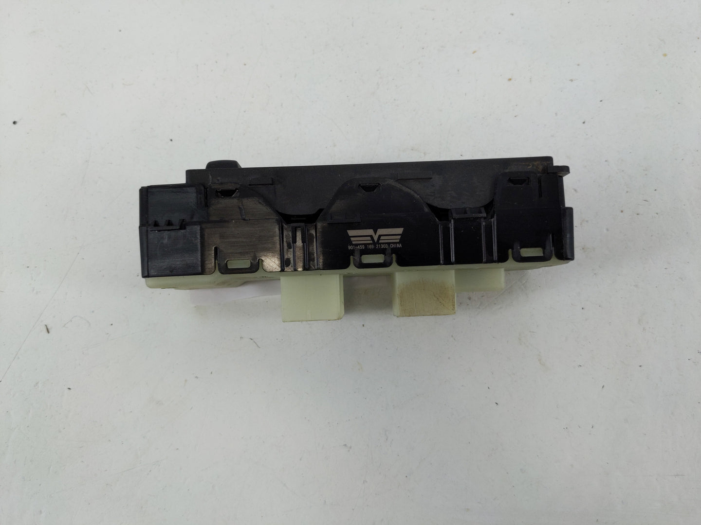 2011 Jeep Compass Master Power Window Switch Replacement Driver Side Left P/N:901-459 169 Fits OEM Used Auto Parts - Oemused