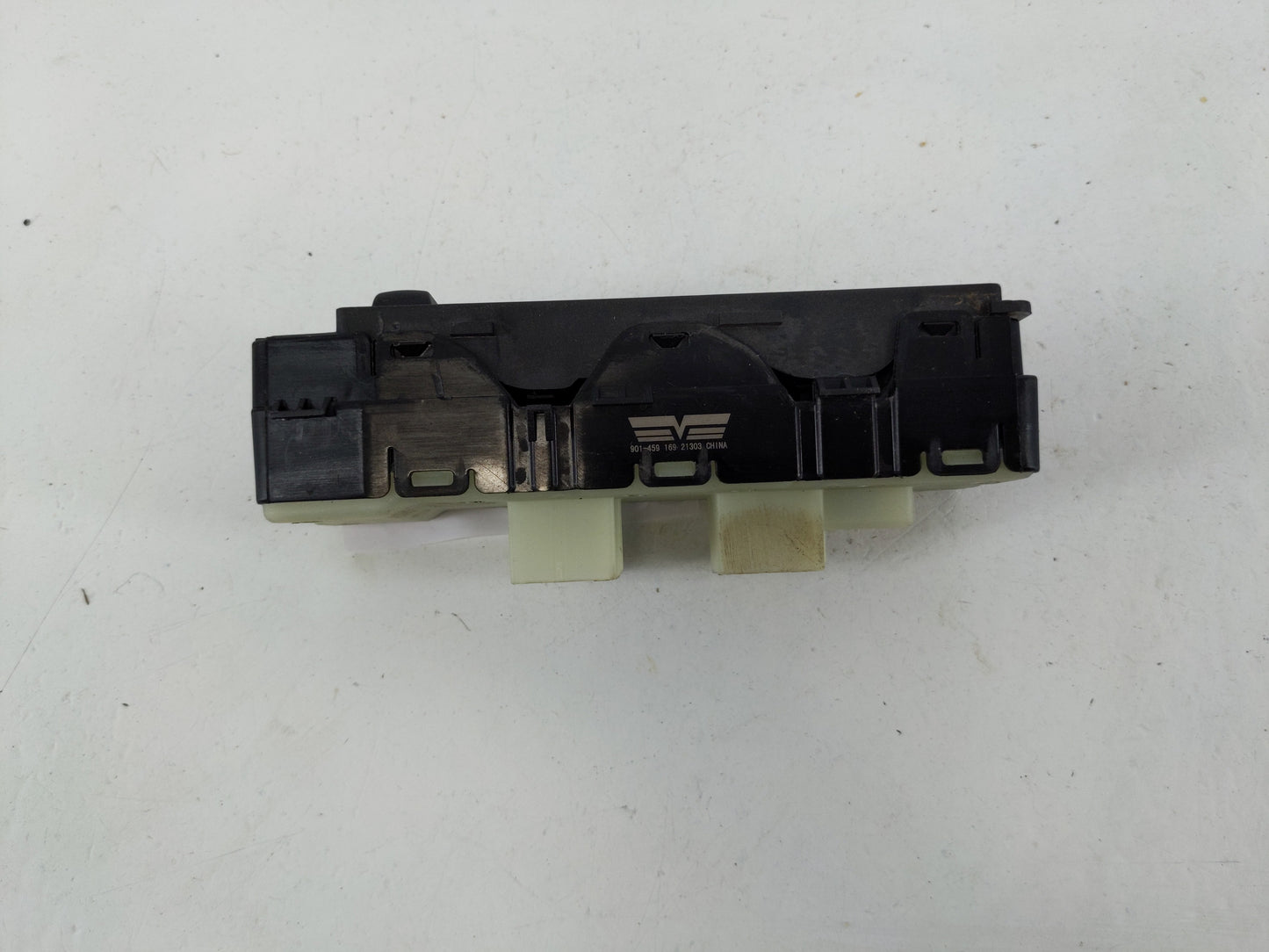 2011 Jeep Compass Master Power Window Switch Replacement Driver Side Left P/N:901-459 169 Fits OEM Used Auto Parts - Oemused
