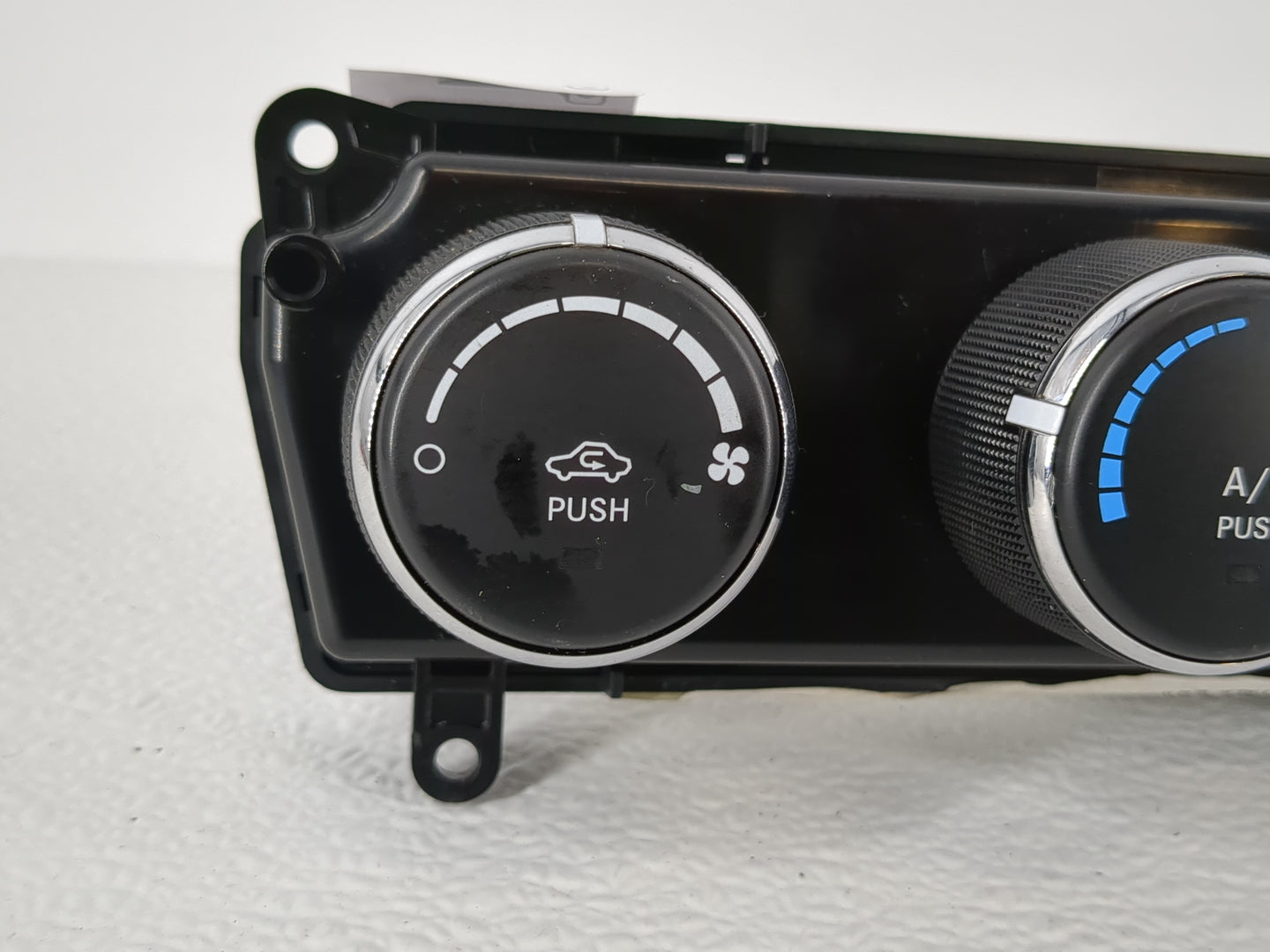 2011 Jeep Compass Climate Control Module Temperature AC/Heater Replacement P/N:P55111278AC Fits Fits 2012 2013 2014 2015 201