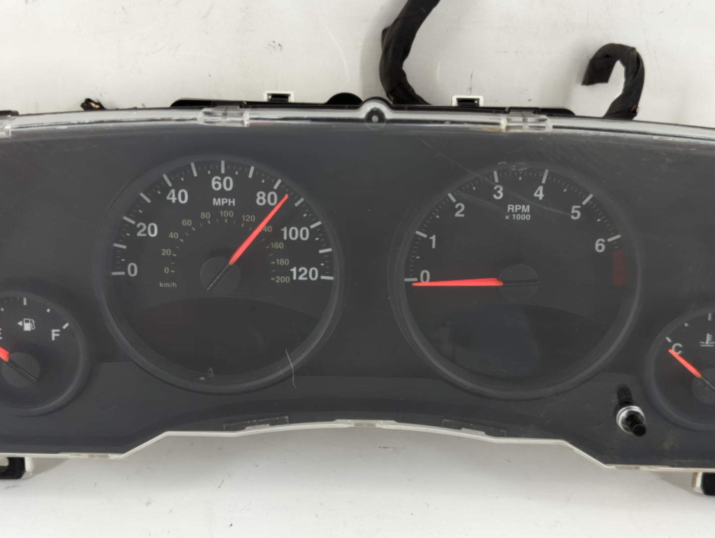2011-2012 Jeep Compass Instrument Cluster Speedometer Gauges P/N:68080402AD Fits Fits 2011 2012 OEM Used Auto Parts - Oemuse