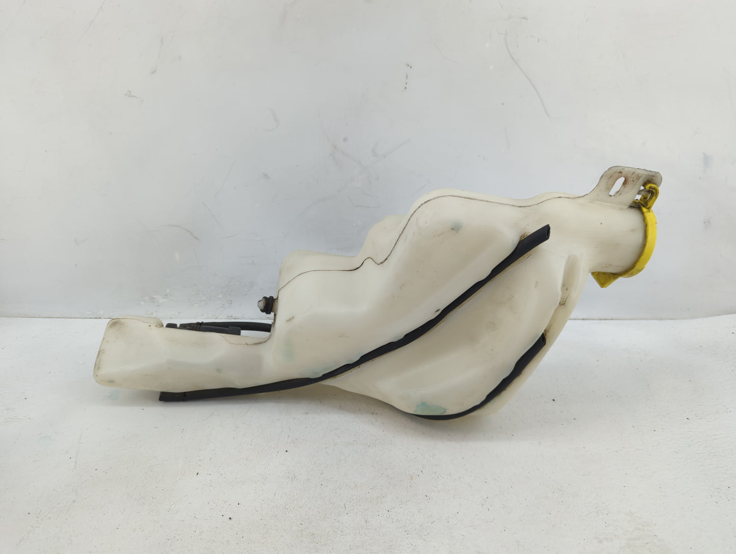 Jeep Compass Windshield Washer Fluid Reservoir Bottle Oem - Oemusedautoparts1.com