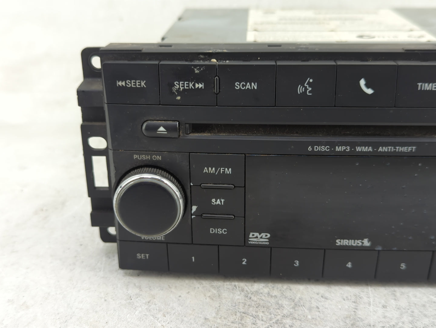 2011-2012 Jeep Compass Radio AM FM Cd Player Receiver Replacement P/N:05064949AH Fits Fits 2011 2012 OEM Used Auto Parts - O