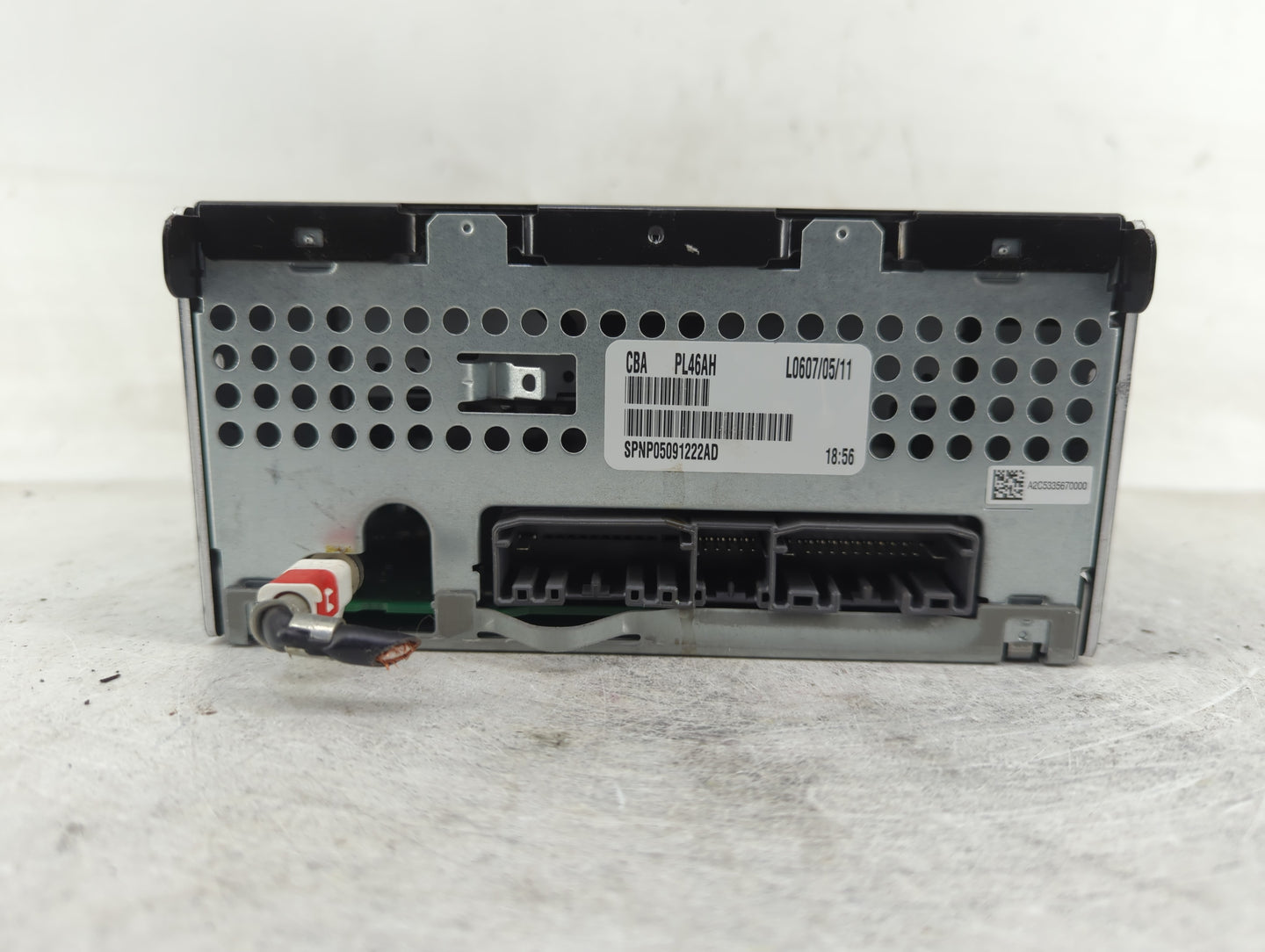 2011-2012 Jeep Compass Radio AM FM Cd Player Receiver Replacement P/N:05091222AD Fits Fits 2011 2012 OEM Used Auto Parts - O