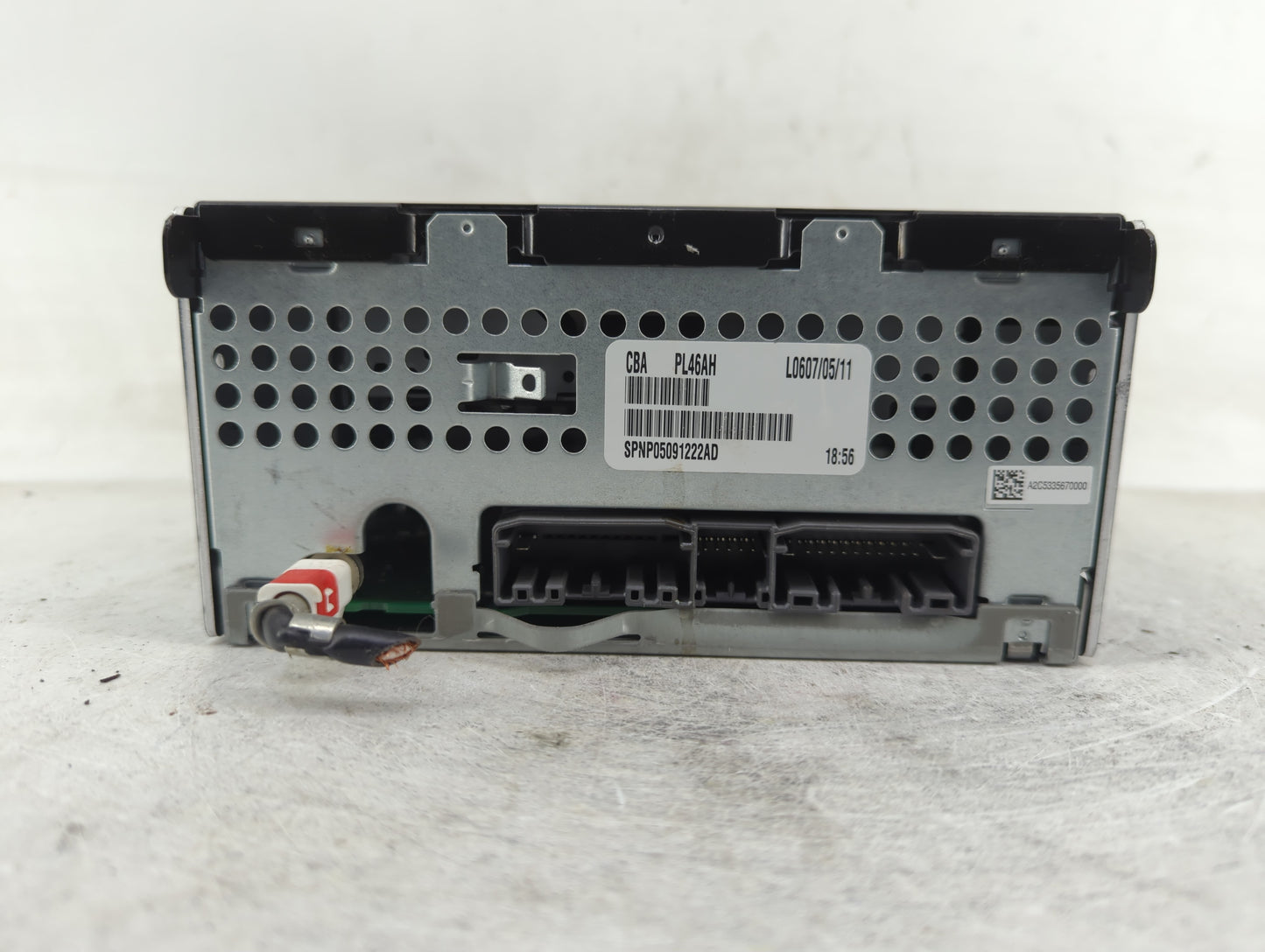 2011-2012 Jeep Compass Radio AM FM Cd Player Receiver Replacement P/N:05091222AD Fits Fits 2011 2012 OEM Used Auto Parts - O