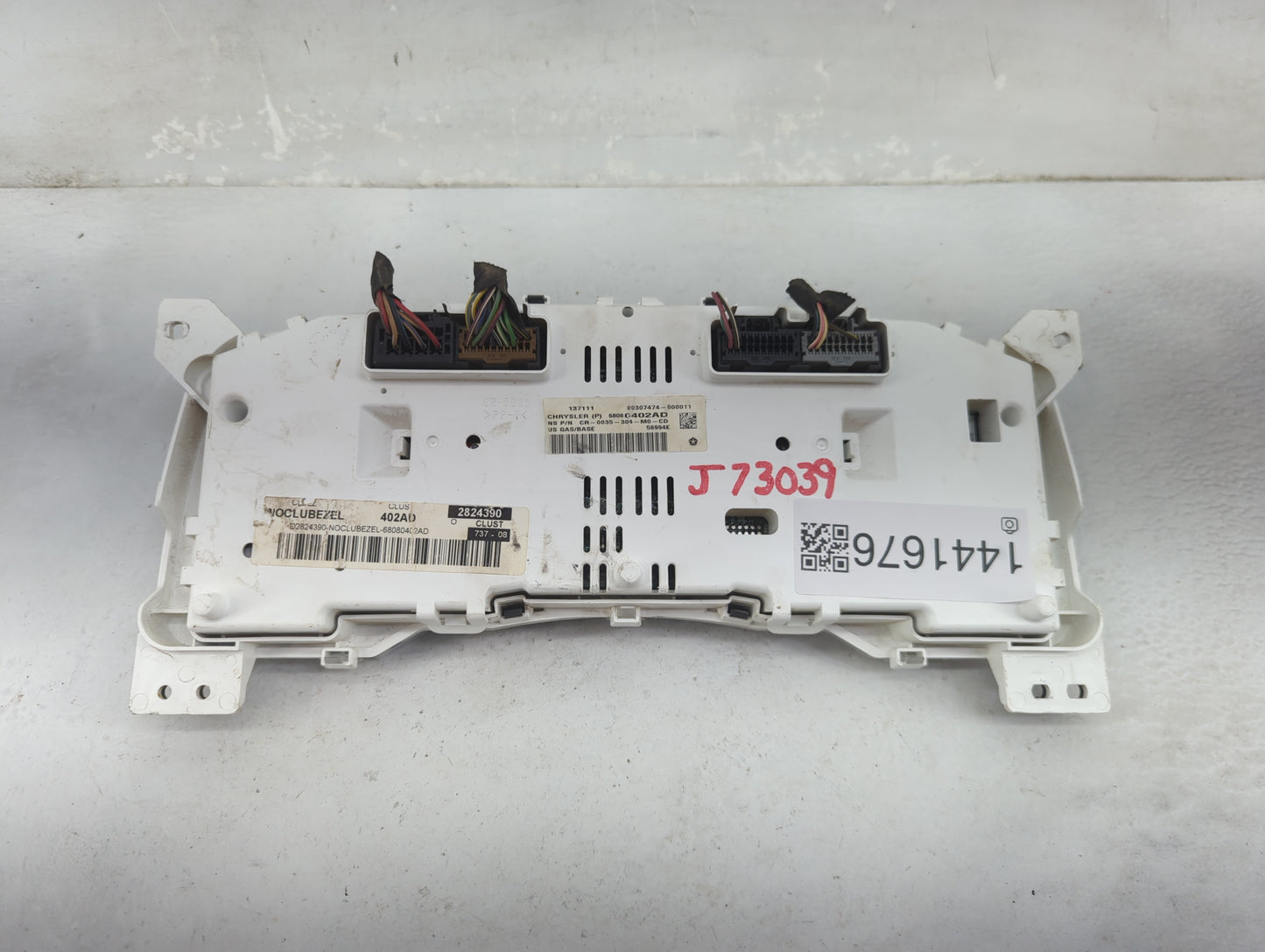 2011 Jeep Compass Instrument Cluster Speedometer Gauges P/N:68064402AD 2824390, P68064402AD Fits OEM Used Auto Parts - Oemus