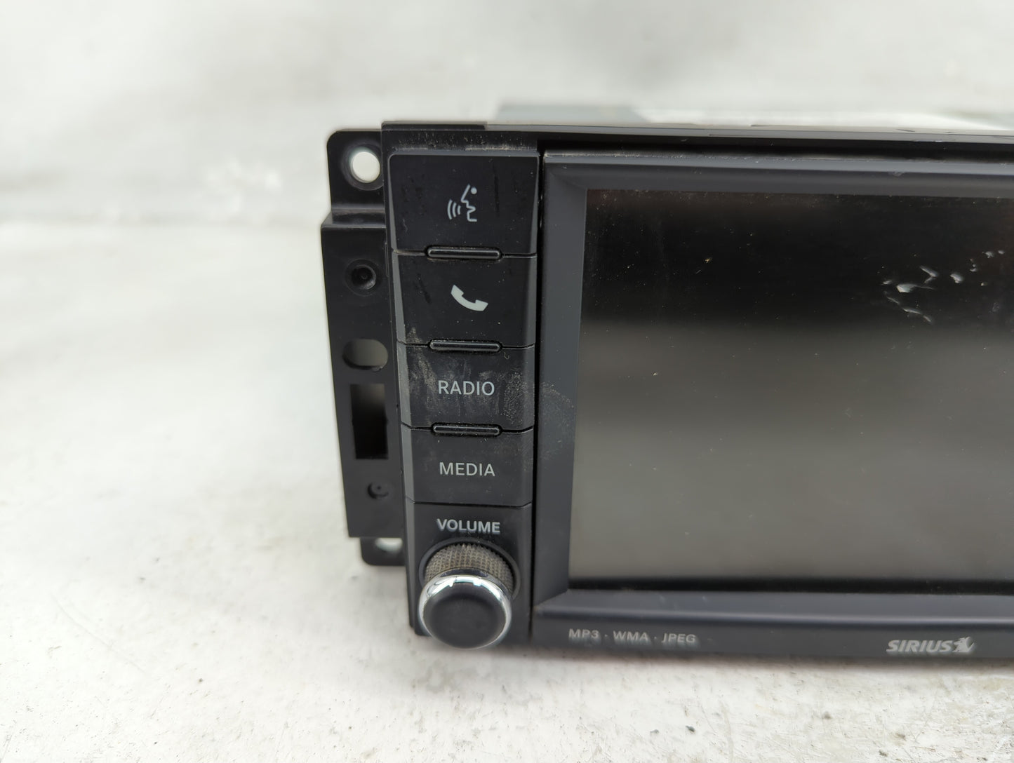 2011-2012 Jeep Compass Radio AM FM Cd Player Receiver Replacement P/N:P05064836AH Fits Fits 2011 2012 OEM Used Auto Parts - 