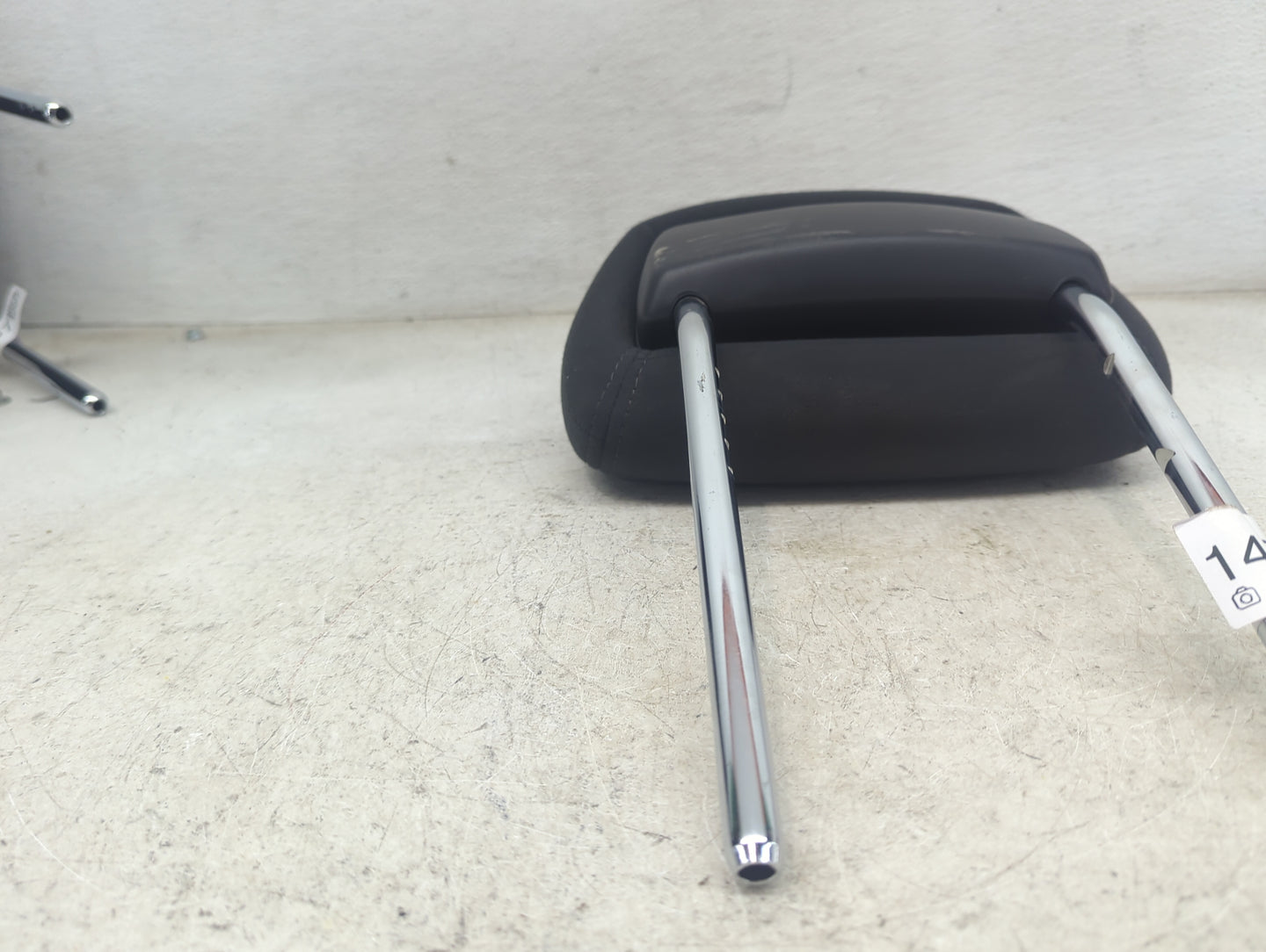2011 Jeep Compass Headrest Head Rest Front Driver Seat 1472294 - Oemusedautoparts1.com