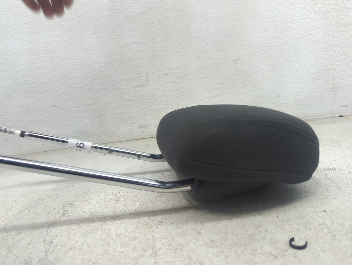 2011 Jeep Compass Headrest Head Rest Front Driver Seat 1472294 - Oemusedautoparts1.com
