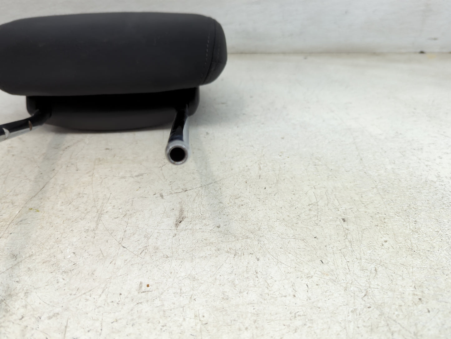 2011 Jeep Compass Headrest Head Rest Front Driver Seat Black - Oemusedautoparts1.com