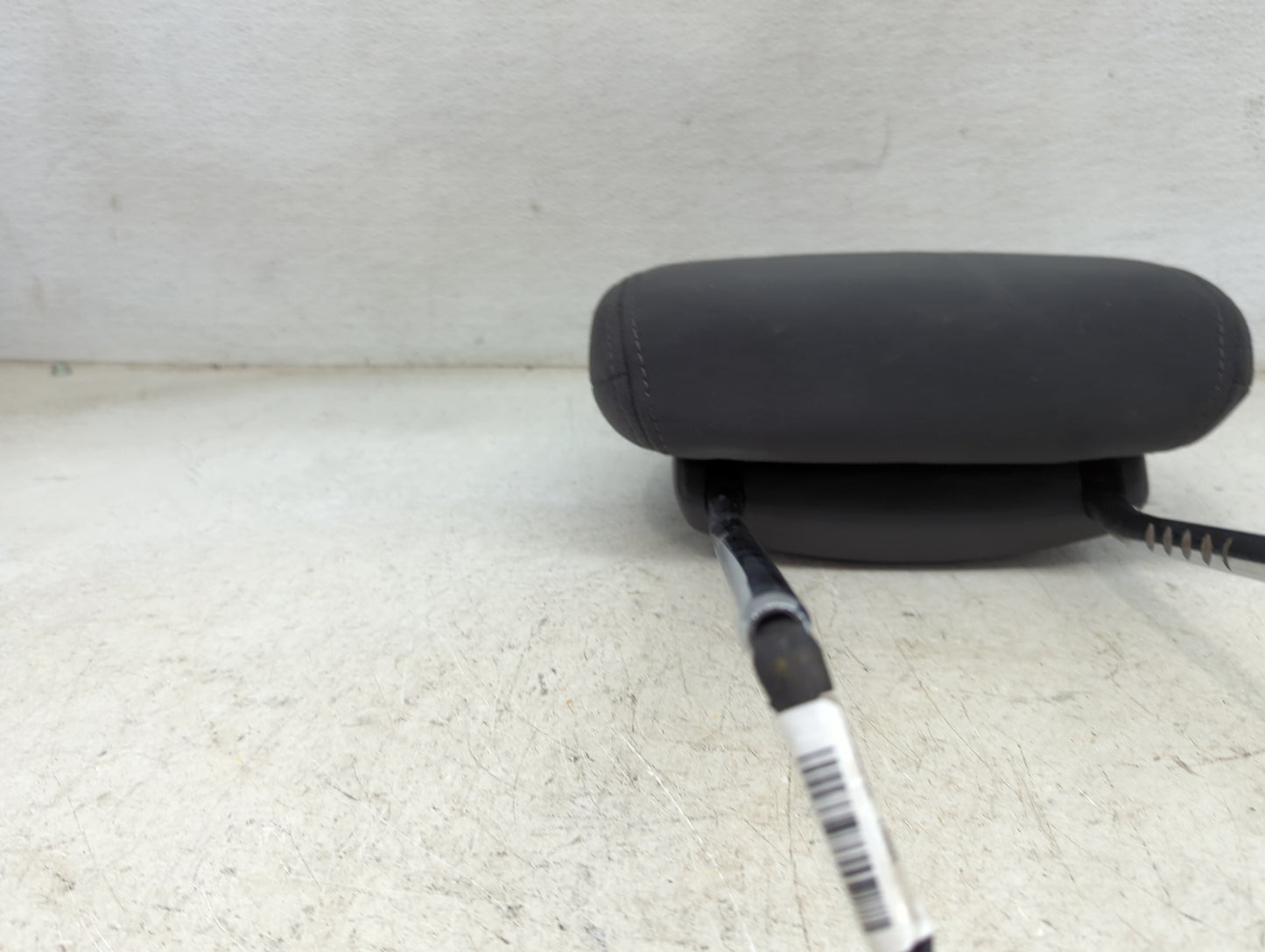2011 Jeep Compass Headrest Head Rest Front Driver Seat Black - Oemusedautoparts1.com