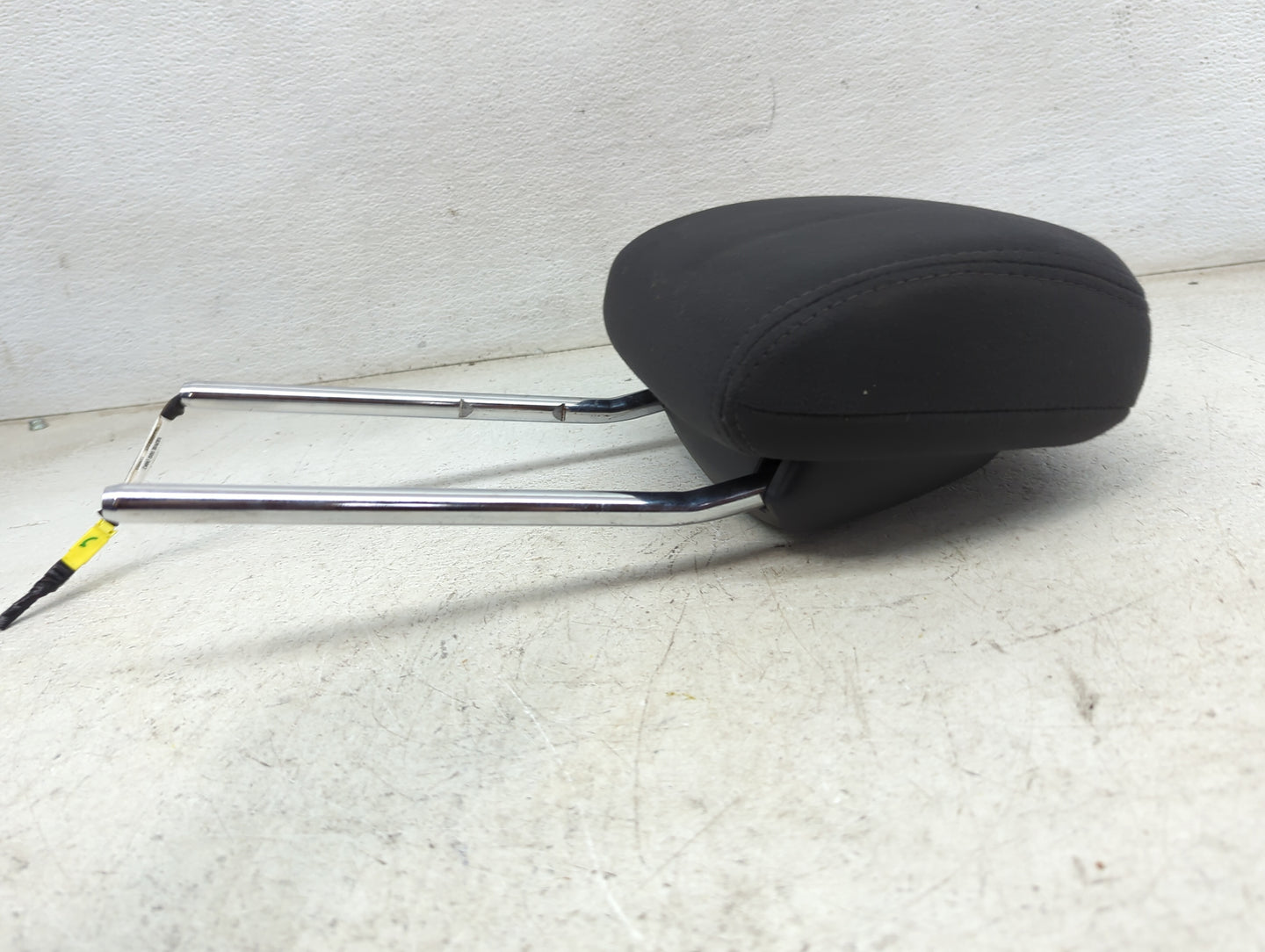 2011 Jeep Compass Headrest Head Rest Front Driver Seat Black - Oemusedautoparts1.com