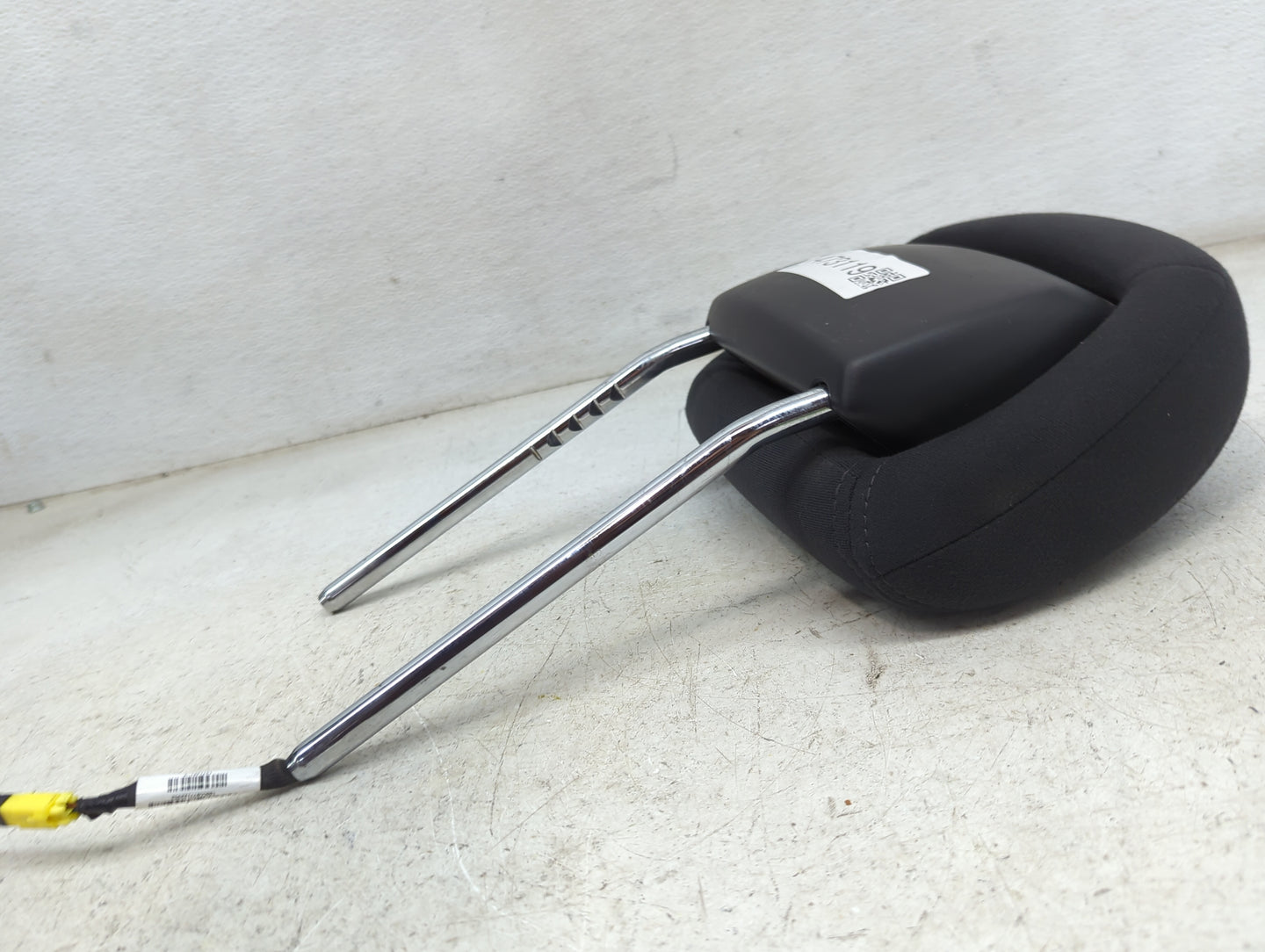 2011 Jeep Compass Headrest Head Rest Front Driver Seat Black - Oemusedautoparts1.com
