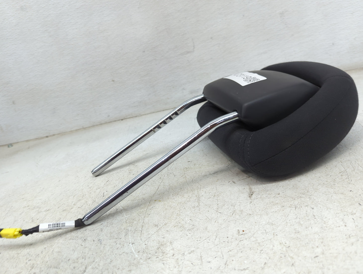 2011 Jeep Compass Headrest Head Rest Front Driver Seat Black - Oemusedautoparts1.com