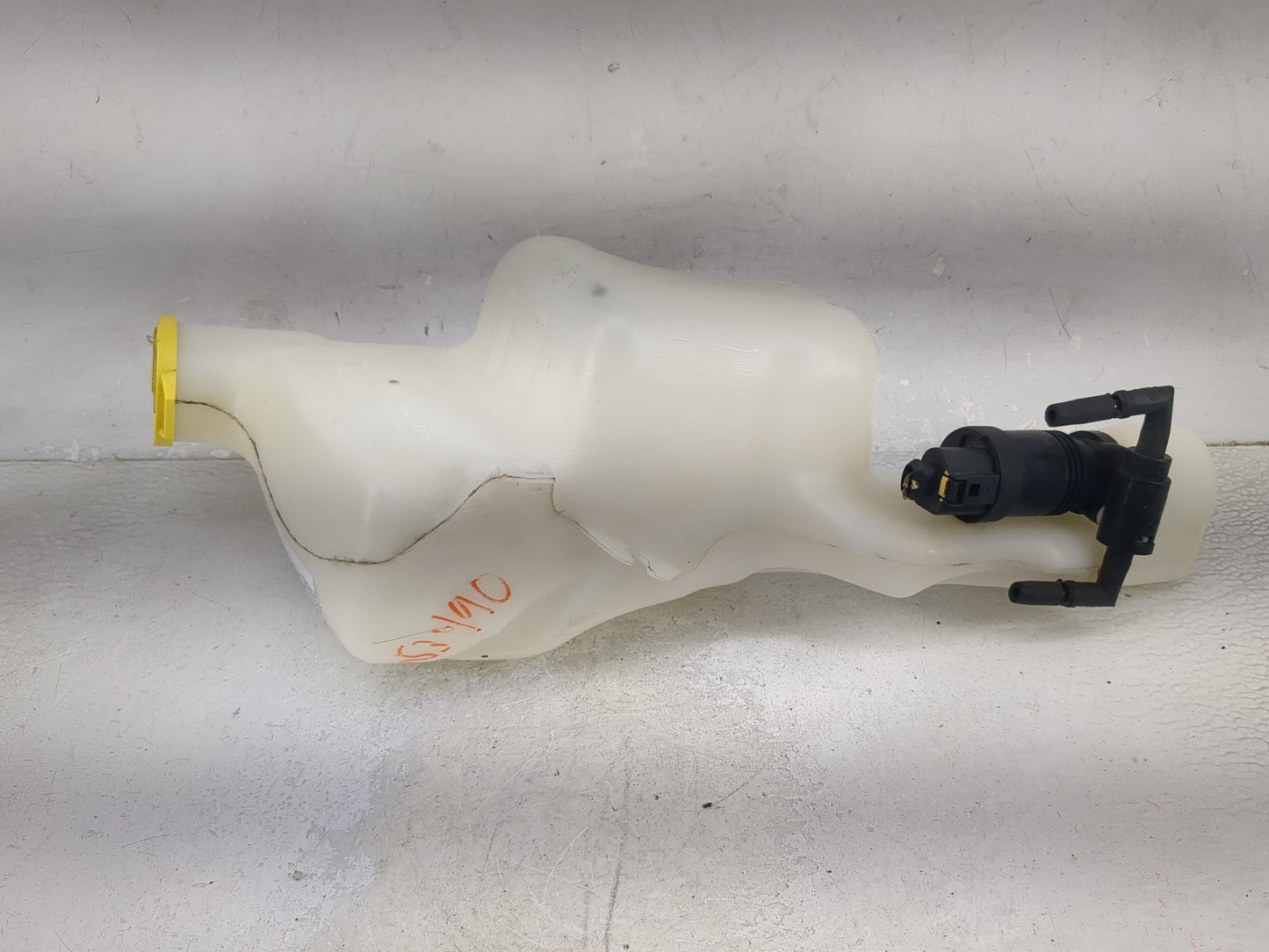 Jeep Compass Windshield Washer Fluid Reservoir Bottle Oem 1474062 - Oemusedautoparts1.com