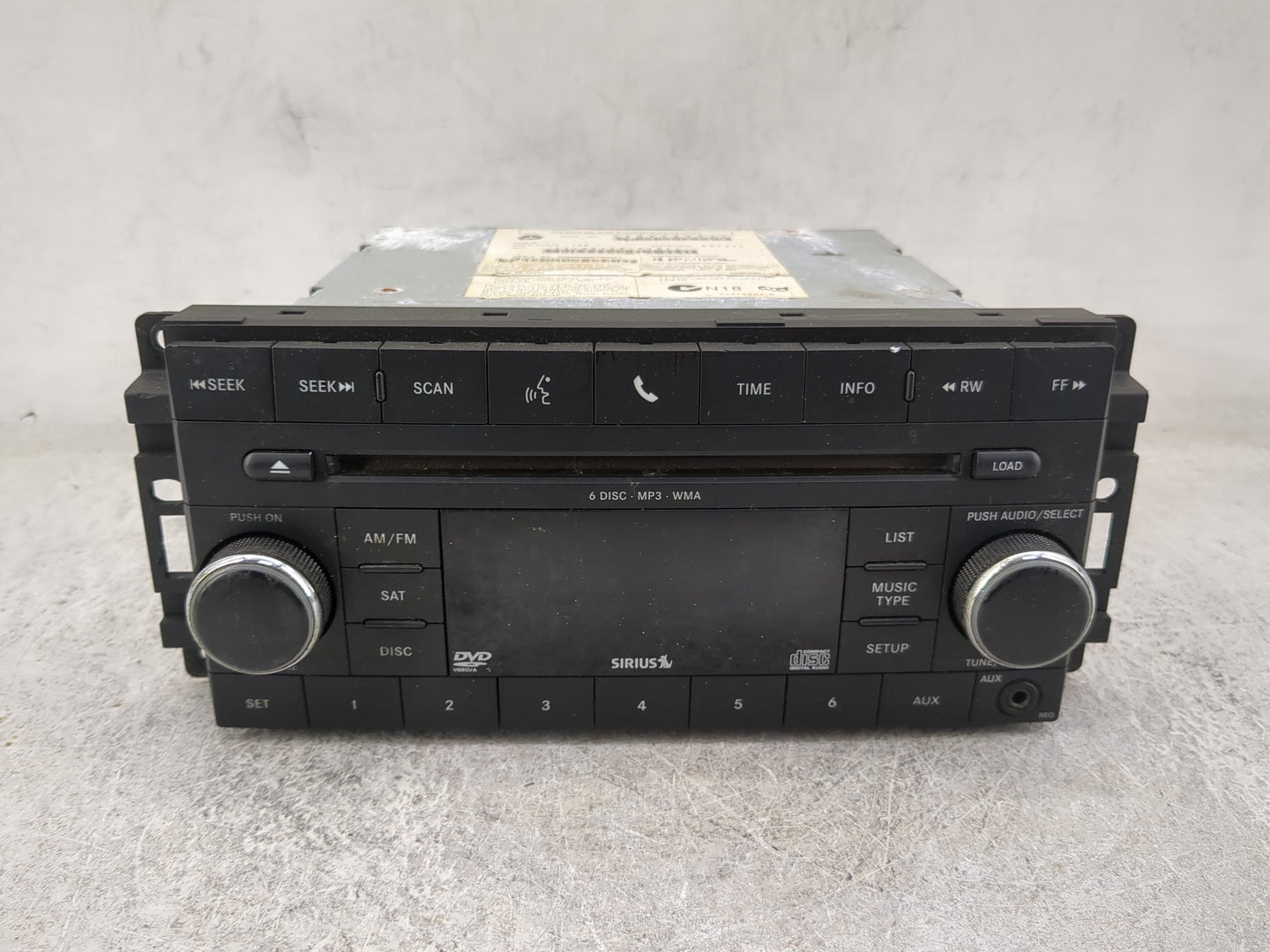 2011-2012 Jeep Compass Radio AM FM Cd Player Receiver Replacement P/N:05064949AF Fits Fits 2011 2012 OEM Used Auto Parts - O