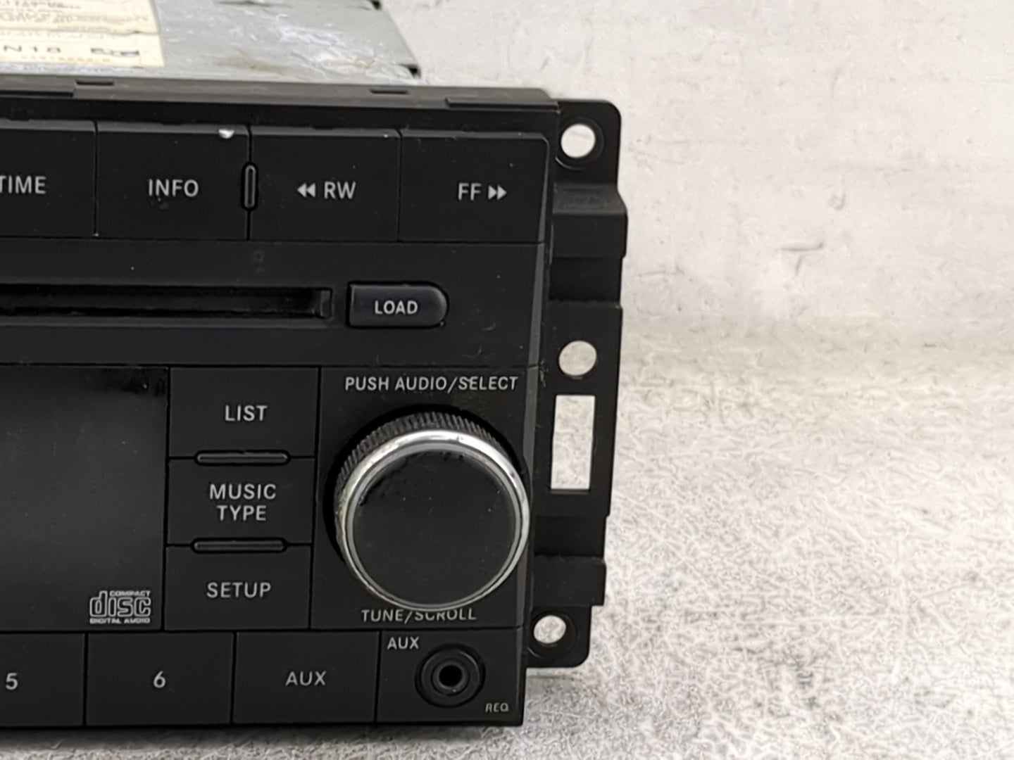 2011-2012 Jeep Compass Radio AM FM Cd Player Receiver Replacement P/N:05064949AF Fits Fits 2011 2012 OEM Used Auto Parts - O