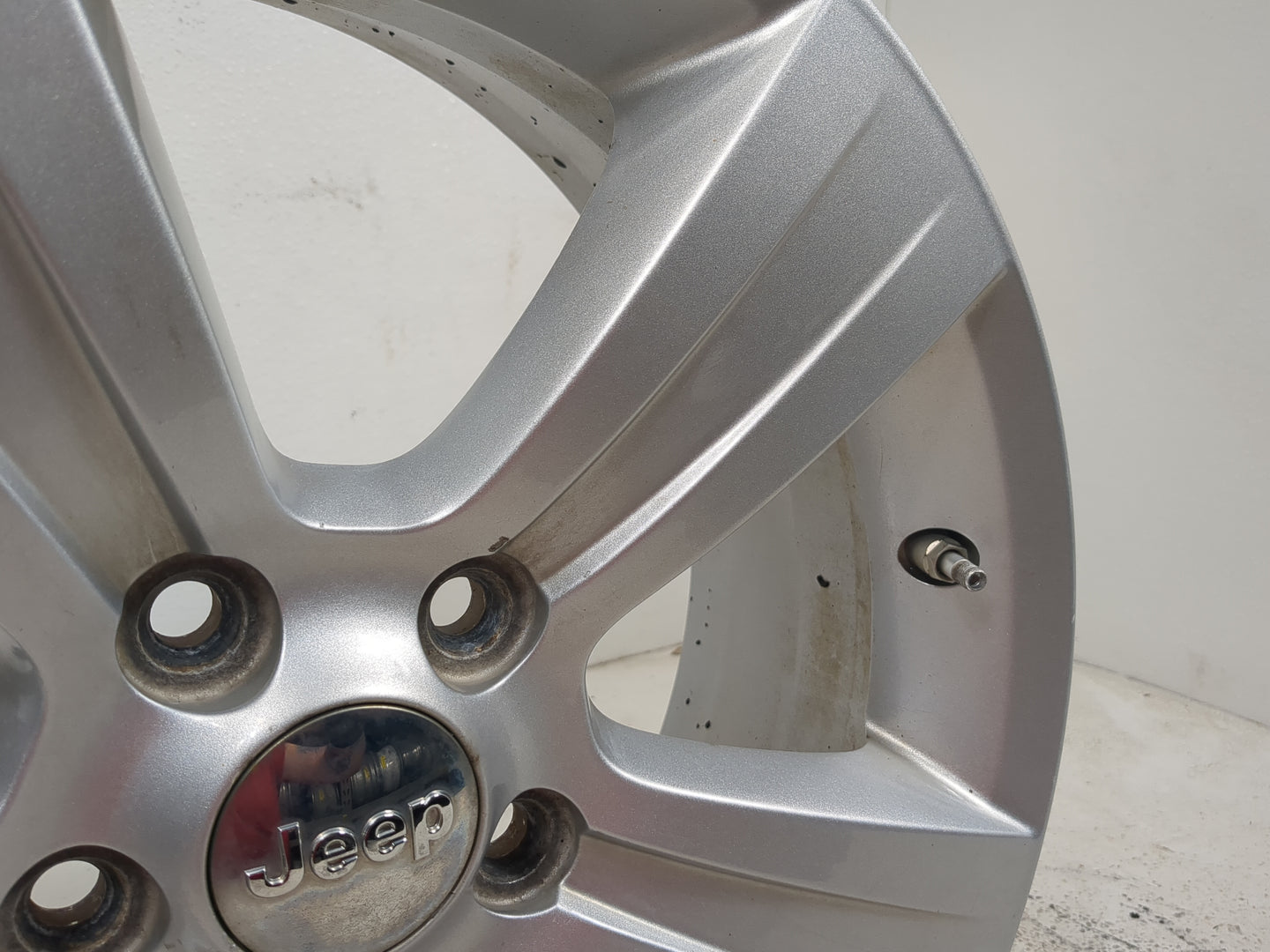 2011-2017 Jeep Compass Oem Wheel Rim - Oemusedautoparts1.com