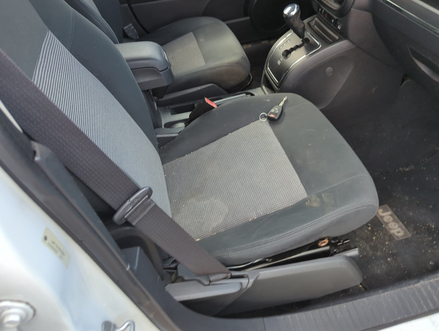 2009-2014 Jeep Compass Passenger Front Seat Oem 5001192 - Oemusedautoparts1.com