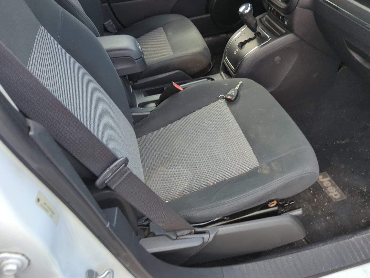 2009-2014 Jeep Compass Passenger Front Seat Oem 5001192 - Oemusedautoparts1.com