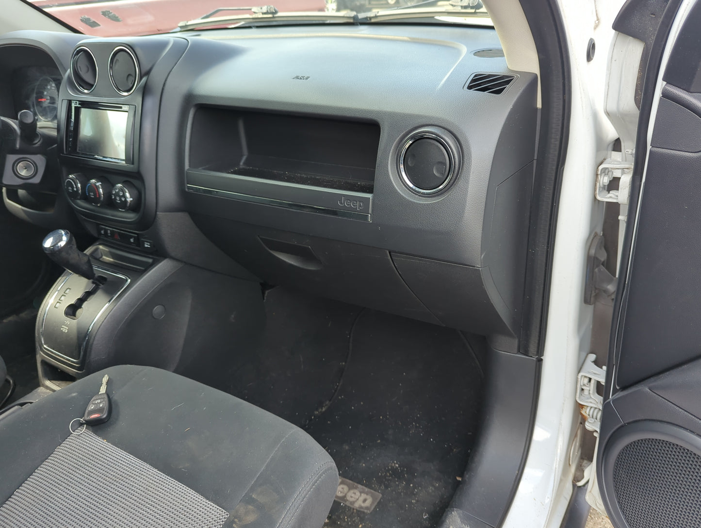 2011 Jeep Compass Passenger Glove Box Door Storage Compartment - Oemusedautoparts1.com