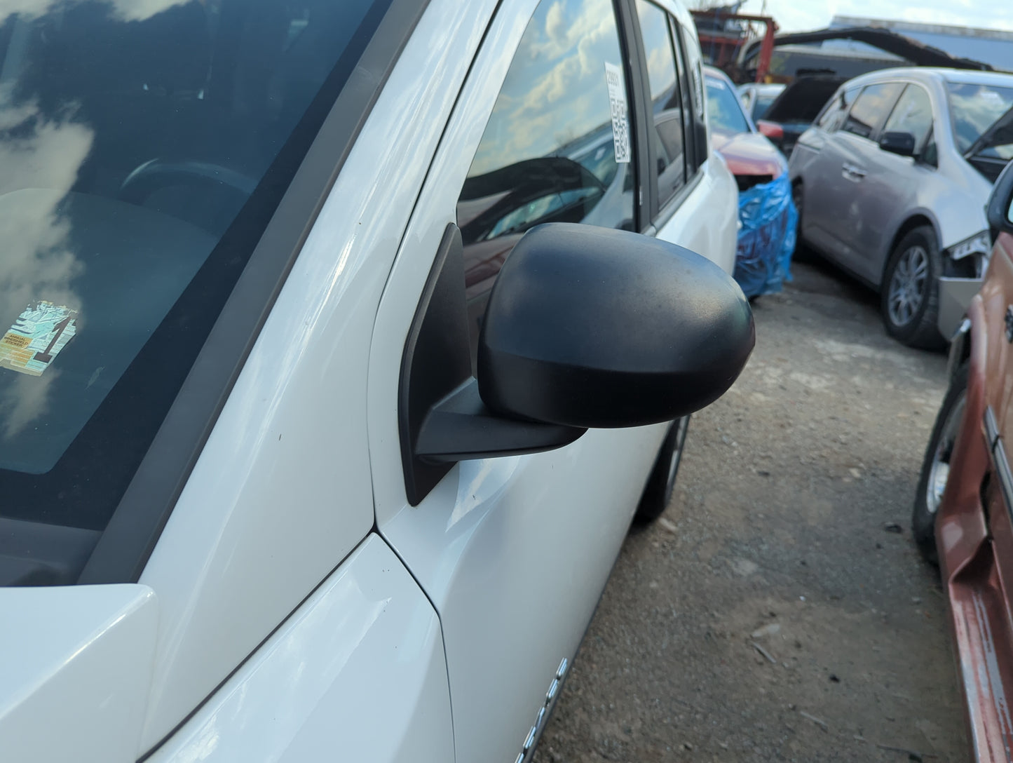 2007-2017 Jeep Compass Driver Side View Mirror - Left Door Mirror OEM Used - Oemusedautoparts1.com