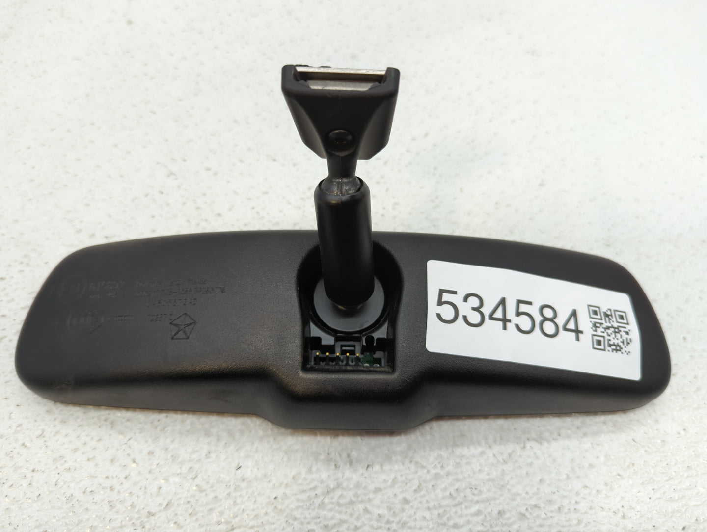 2011 Jeep Compass Interior Rear View Mirror Replacement OEM P/N:E11015892 Fits OEM Used Auto Parts - Oemusedautoparts1.com
