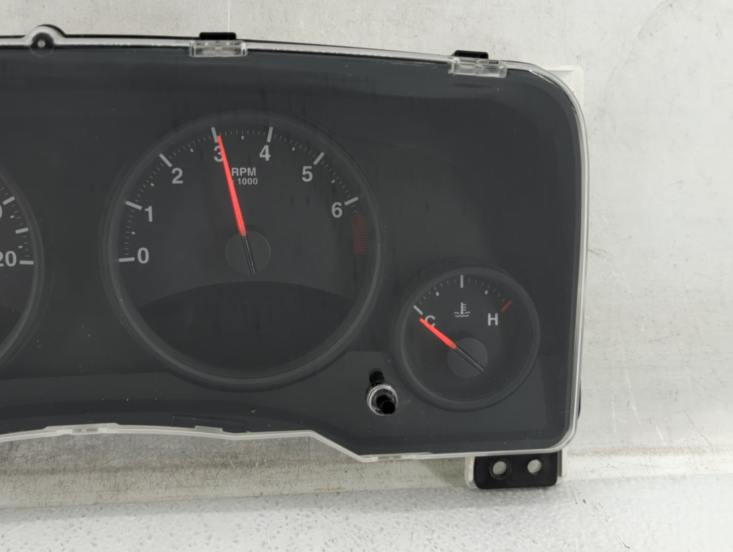 2011-2013 Jeep Compass Instrument Cluster Speedometer Gauges P/N:68080402AC Fits Fits 2011 2012 2013 OEM Used Auto Parts - O