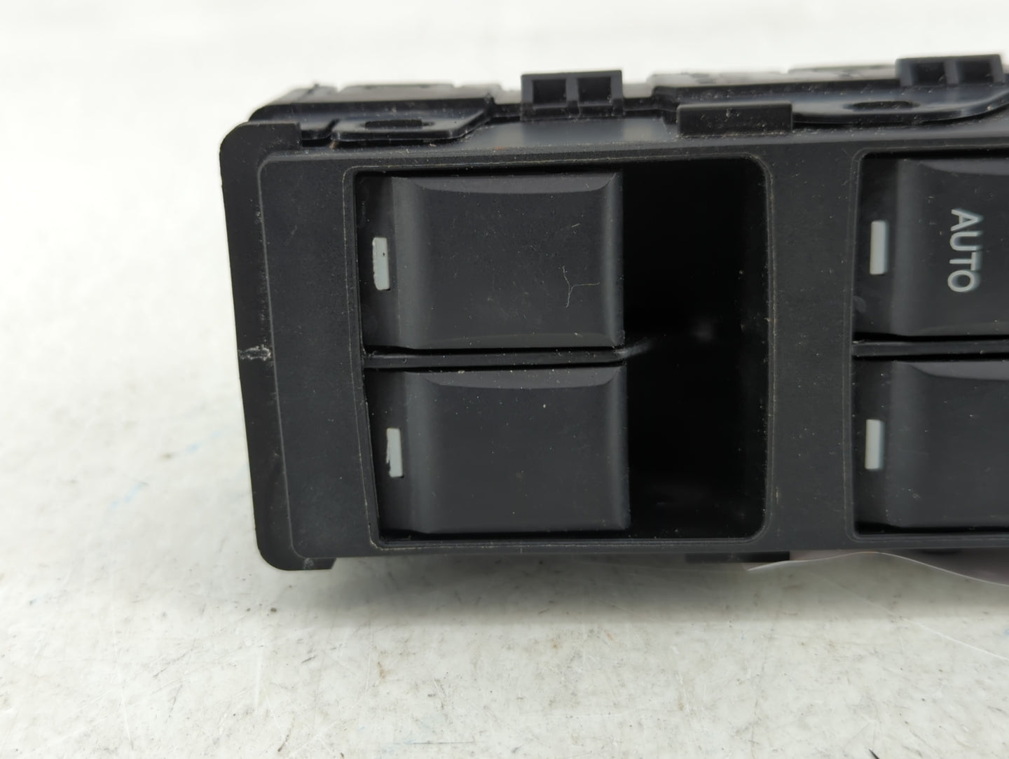 2011 Jeep Compass Master Power Window Switch Replacement Driver Side Left P/N:04602780AA Fits OEM Used Auto Parts - Oemuseda