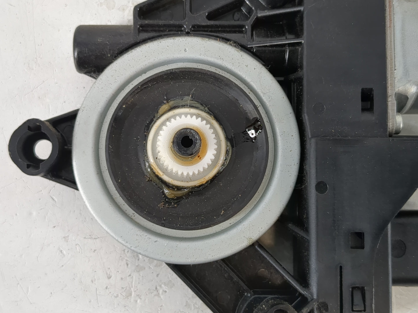 2011-2022 Jeep Grand Cherokee Passenger Front Right Power Window Motor - Oemusedautoparts1.com