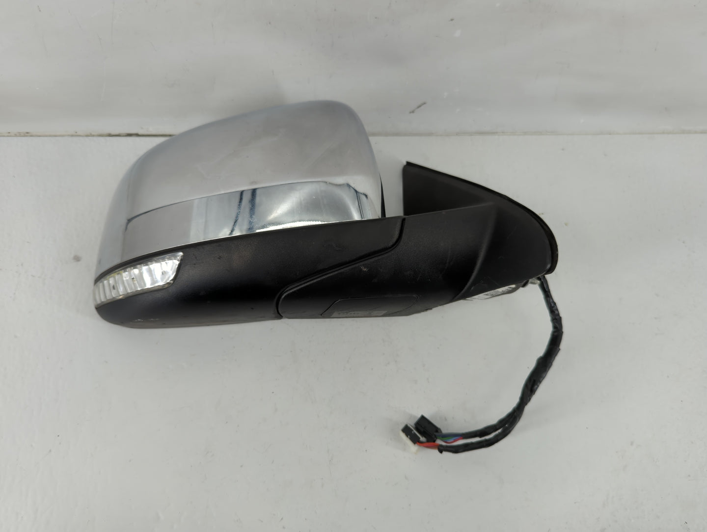 2011 Jeep Grand Cherokee Passenger Right Side View Manual Door Mirror - Oemusedautoparts1.com