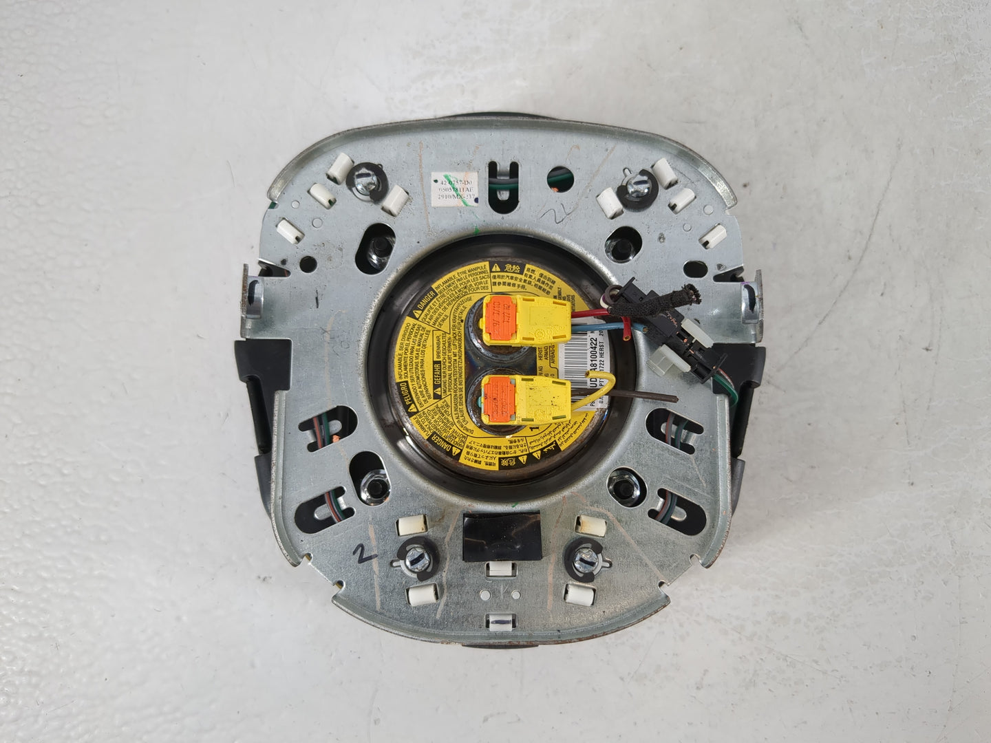 2011 Jeep Grand Cherokee Air Bag Driver Left Steering Wheel Mounted Fits OEM Used Auto Parts - Oemusedautoparts1.com