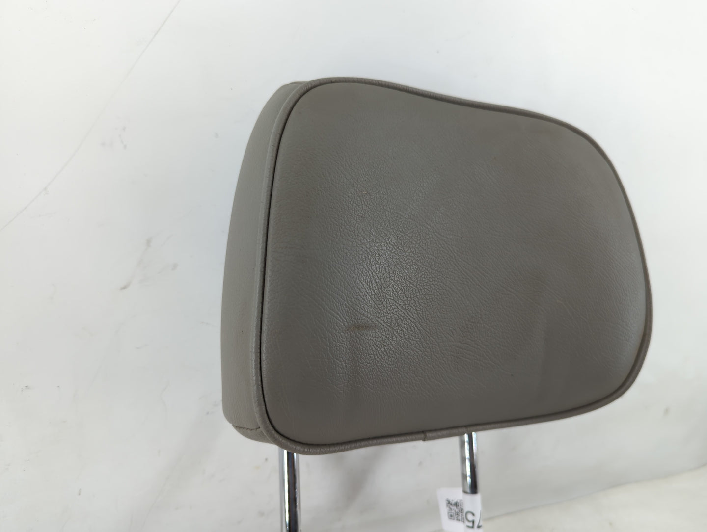 2011-2012 Jeep Grand Cherokee Headrest Head Rest Front Driver Passenger Seat Fits Fits 2011 2012 OEM Used Auto Parts - Oemus