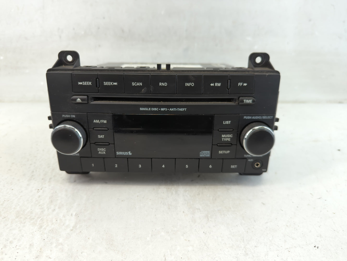 2011 Jeep Grand Cherokee Radio AM FM Cd Player Receiver Replacement P/N:P05091165AC Fits OEM Used Auto Parts - Oemusedautopa
