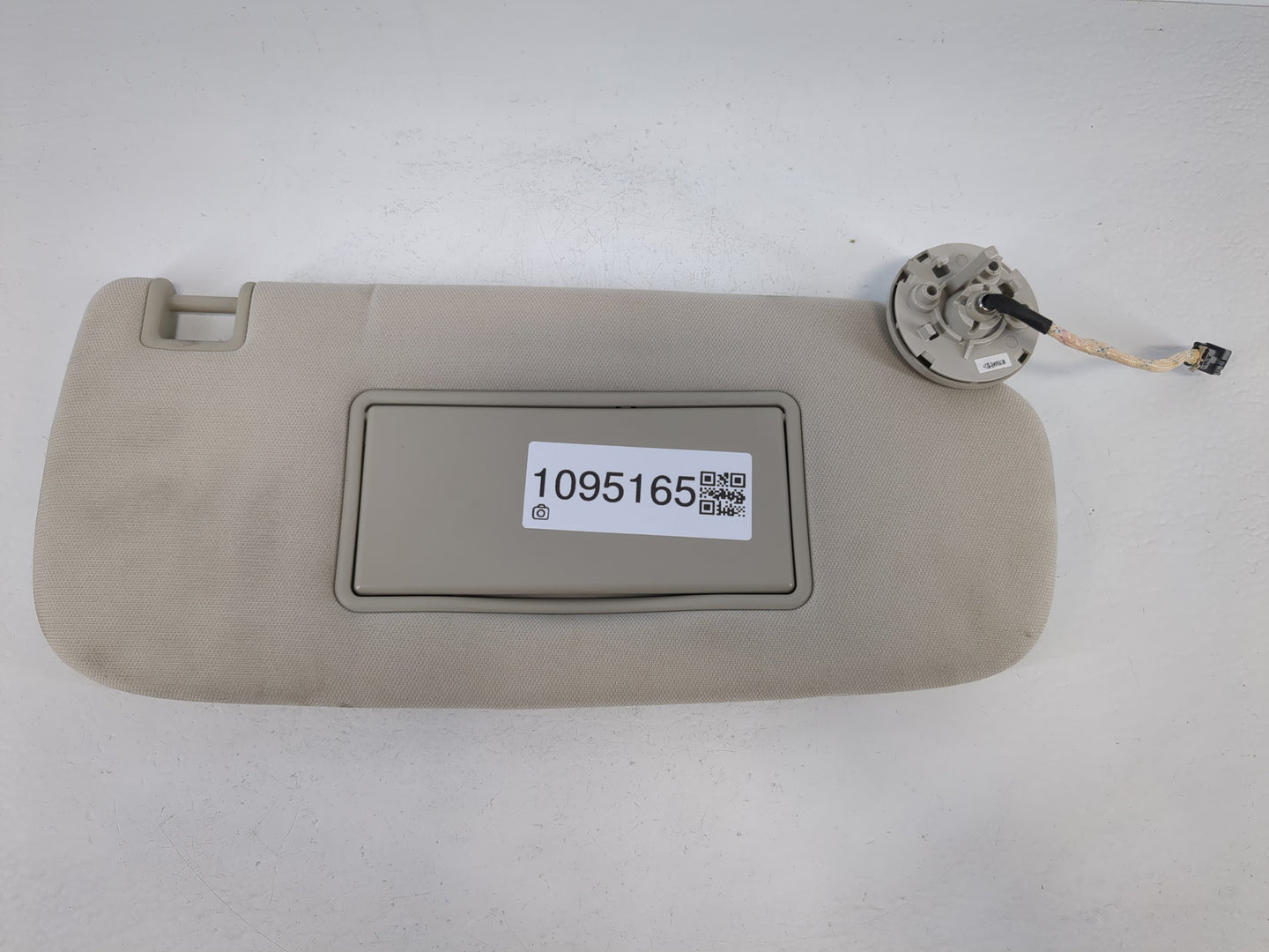 2011-2013 Jeep Grand Cherokee Sun Visor Shade Replacement Passenger Right Mirror Fits OEM Used Auto Parts - Oemusedautoparts