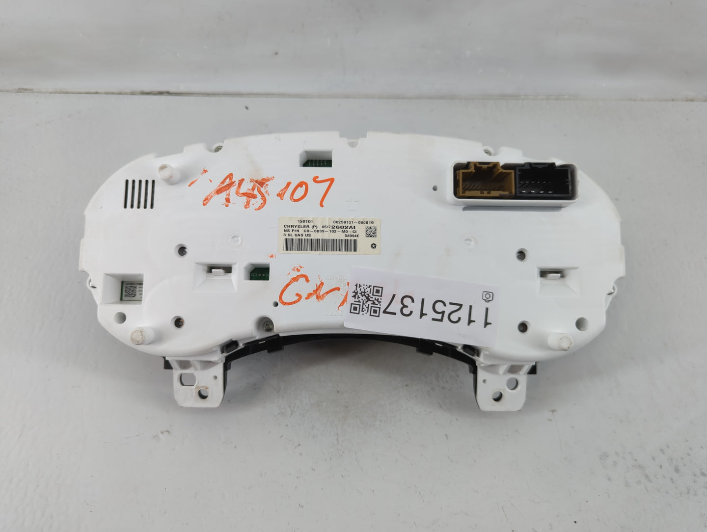 2011 Jeep Grand Cherokee Instrument Cluster Speedometer Gauges P/N:05172602AI Fits OEM Used Auto Parts - Oemusedautoparts1.c