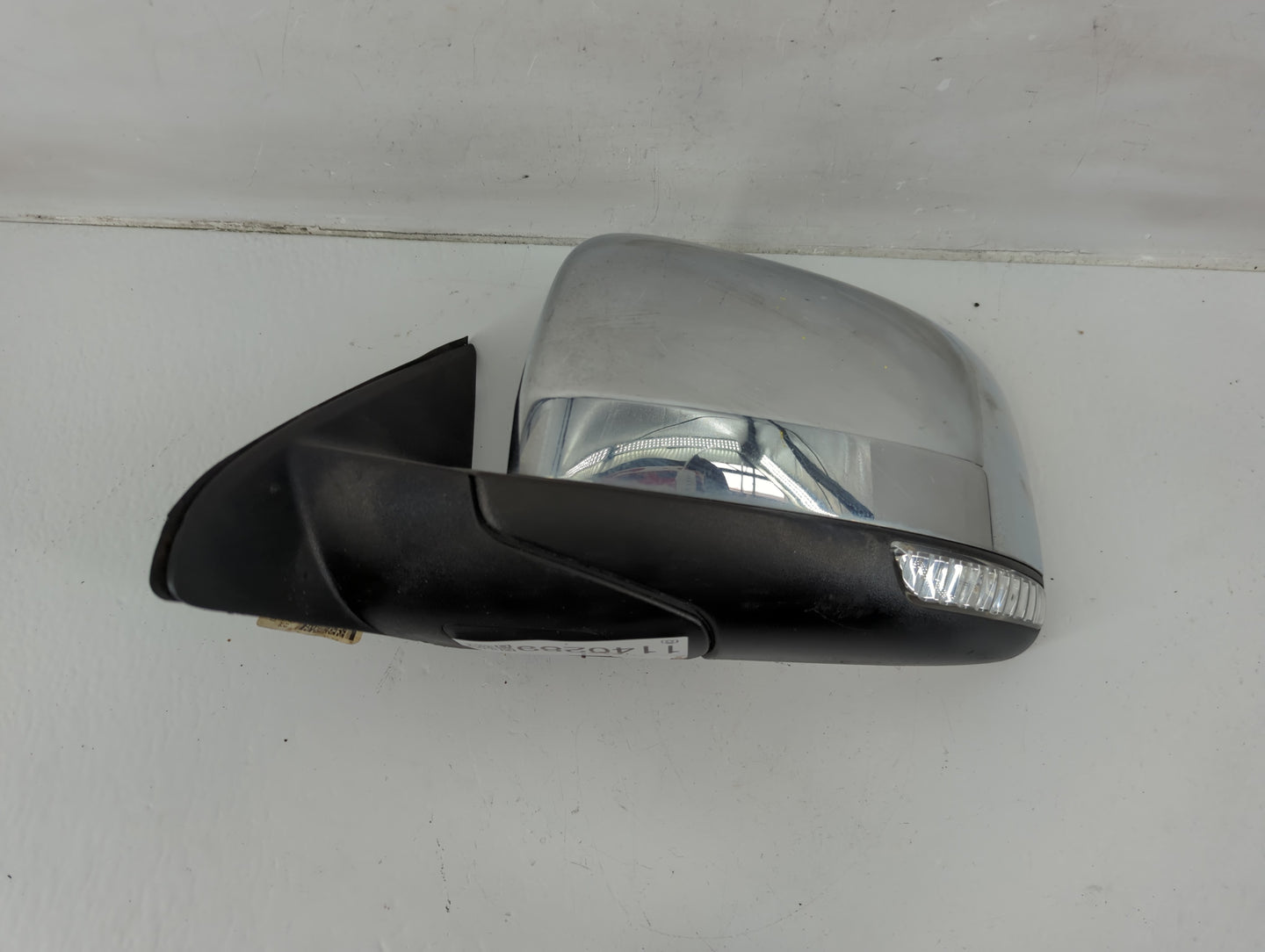 2011-2018 Jeep Grand Cherokee Driver Side View Mirror - Left Door Mirror OEM Used - Oemusedautoparts1.com
