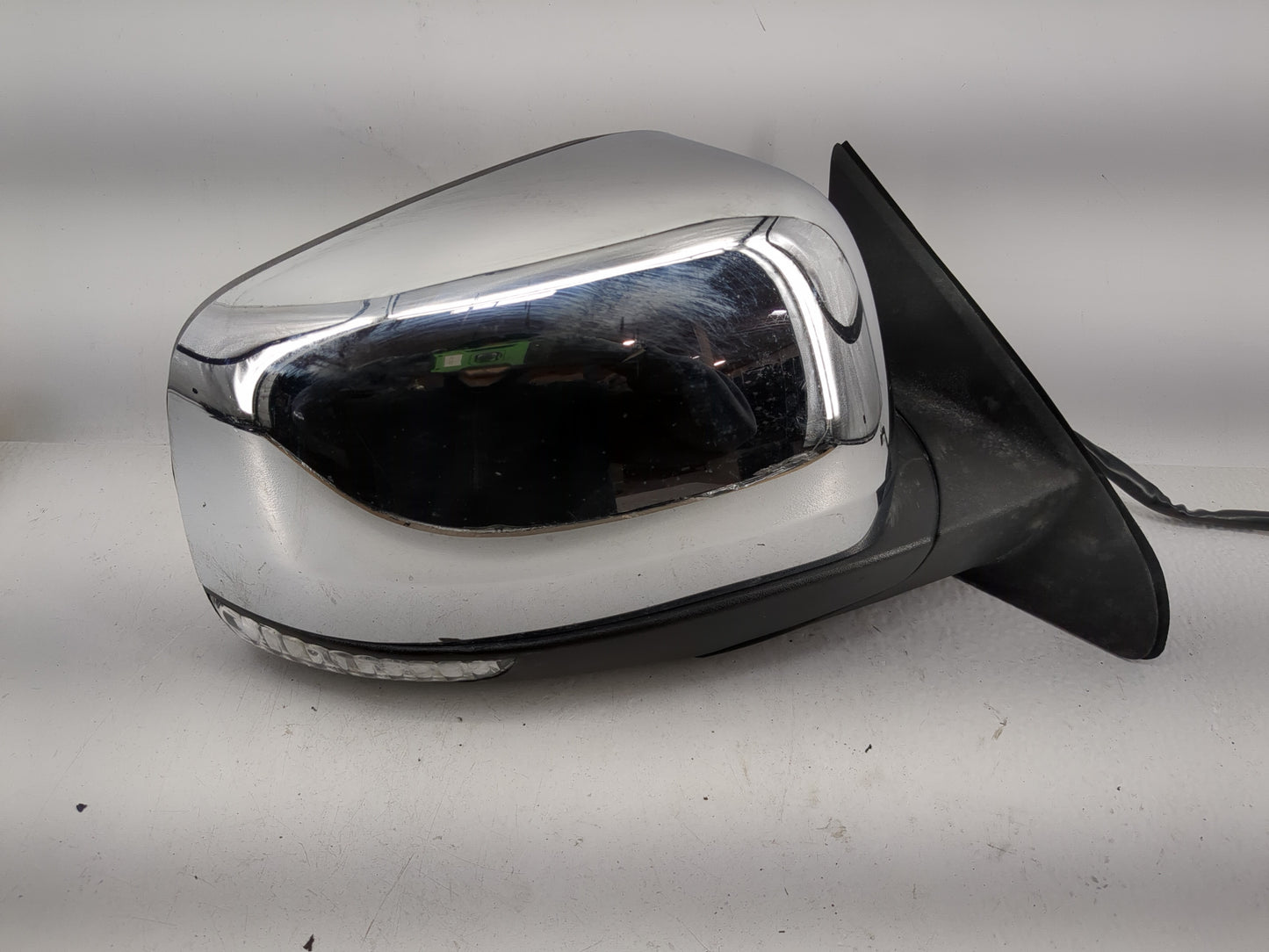 2011-2018 Jeep Grand Cherokee Passenger Side View Mirror - Right Door Mirror OEM Used - Oemusedautoparts1.com