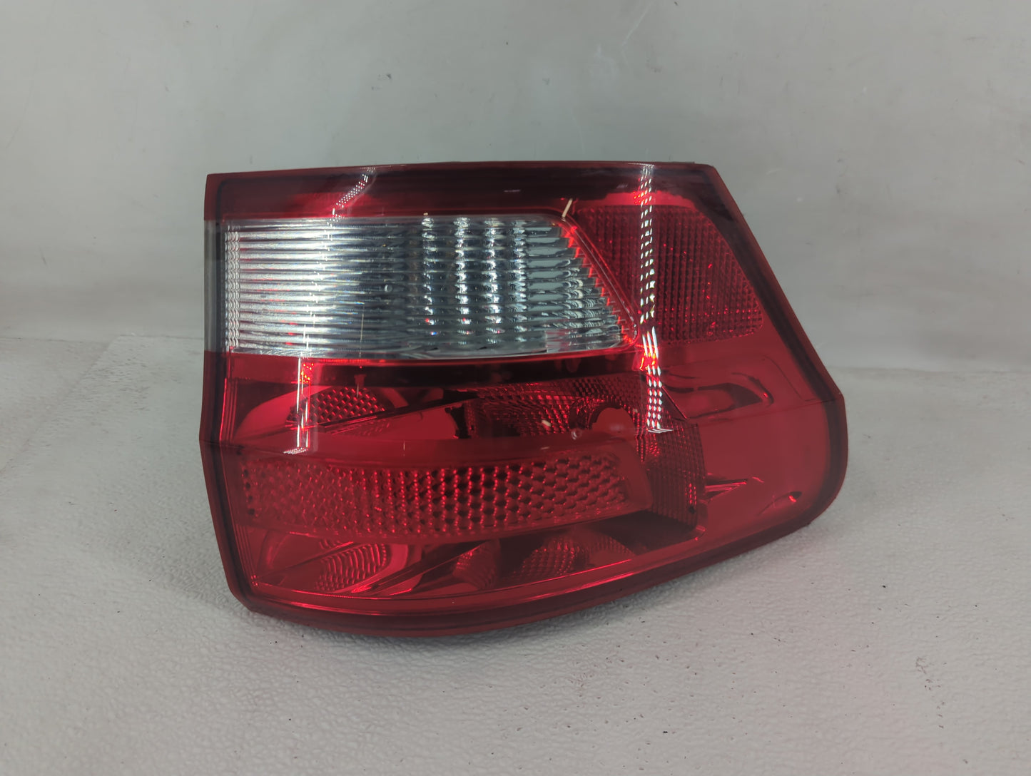 2011 Jeep Grand Cherokee Tail Light Assembly Driver Left OEM Fits OEM Used Auto Parts - Oemusedautoparts1.com