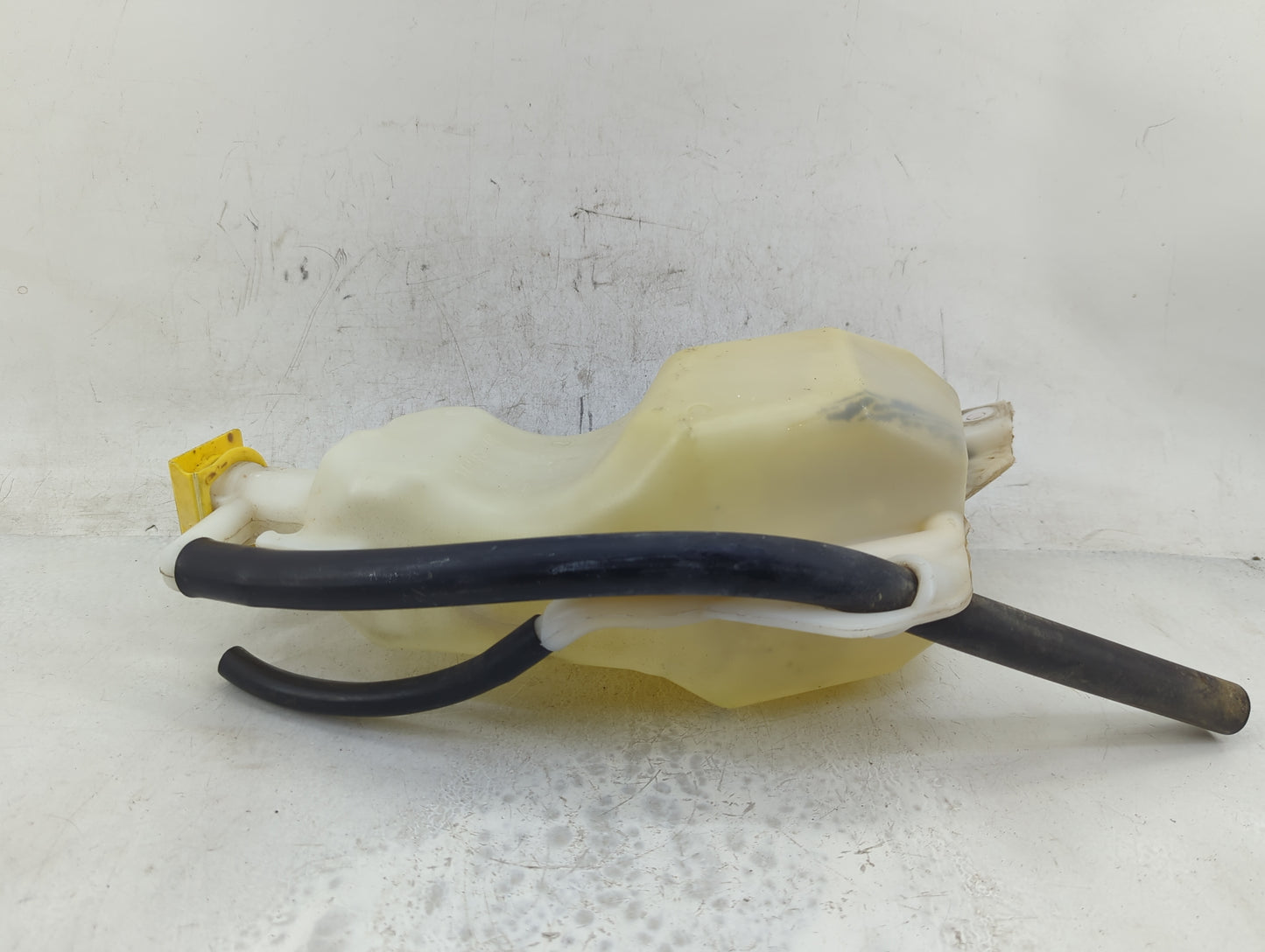 2011 Jeep Grand Cherokee Radiator Coolant Overflow Expansion Tank Bottle 1222343 - Oemusedautoparts1.com
