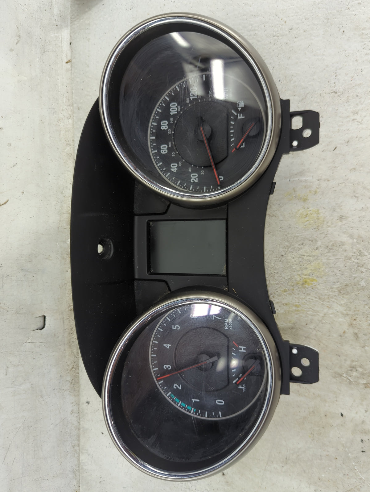 2011 Jeep Grand Cherokee Instrument Cluster Speedometer Gauges P/N:56046428AC Miles:167K Fits OEM Used Auto Parts - Oemuseda
