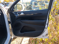 2011 Jeep Grand Cherokee Front Right Passenger Interior Door Panel Trim 1222474 - Oemusedautoparts1.com